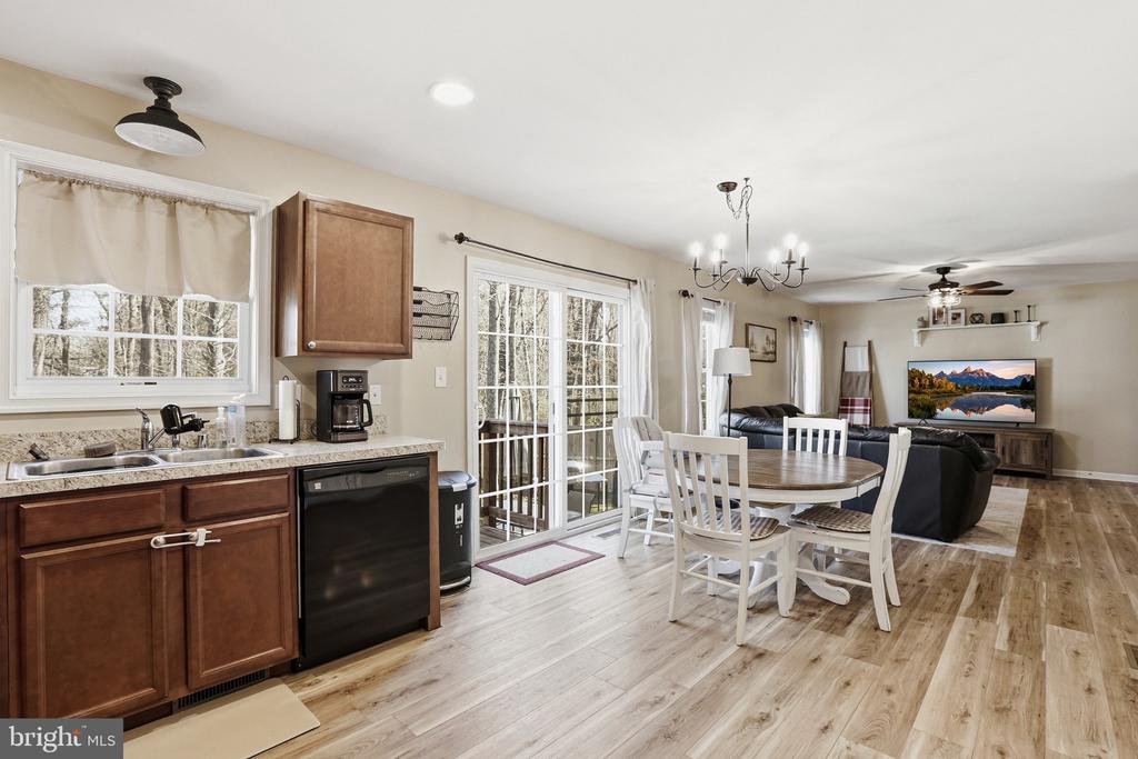 109 SPOTSLEE DR, SPOTSYLVANIA, Virginia 22551, 3 Bedrooms Bedrooms, ,2 BathroomsBathrooms,Residential,109 SPOTSLEE DR,VASP2040070 MLS # VASP2040070