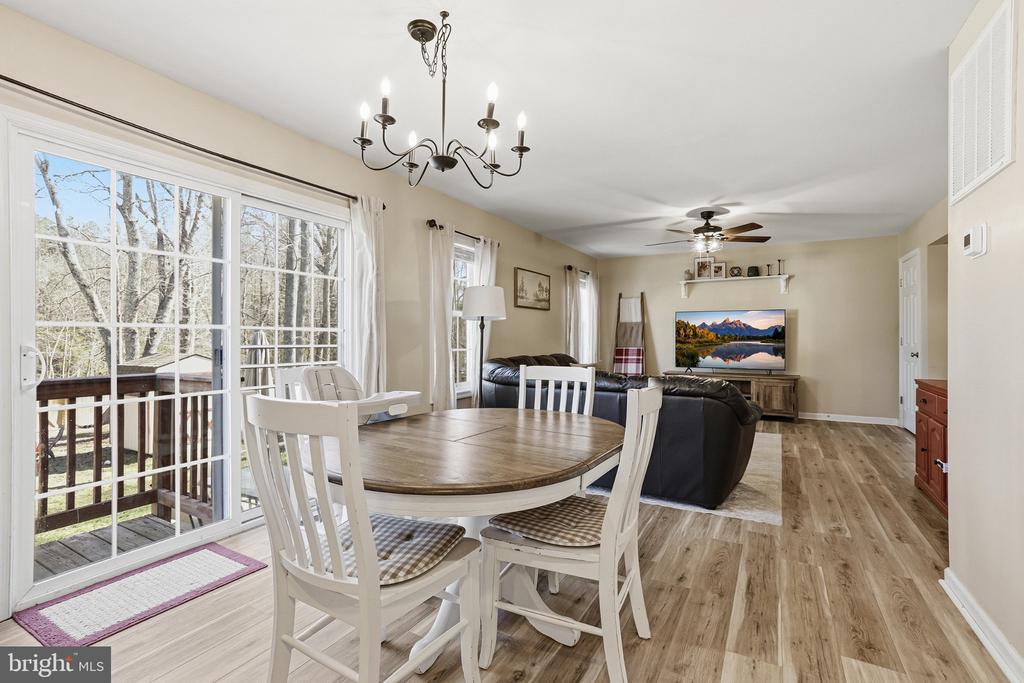 109 SPOTSLEE DR, SPOTSYLVANIA, Virginia 22551, 3 Bedrooms Bedrooms, ,2 BathroomsBathrooms,Residential,109 SPOTSLEE DR,VASP2040070 MLS # VASP2040070