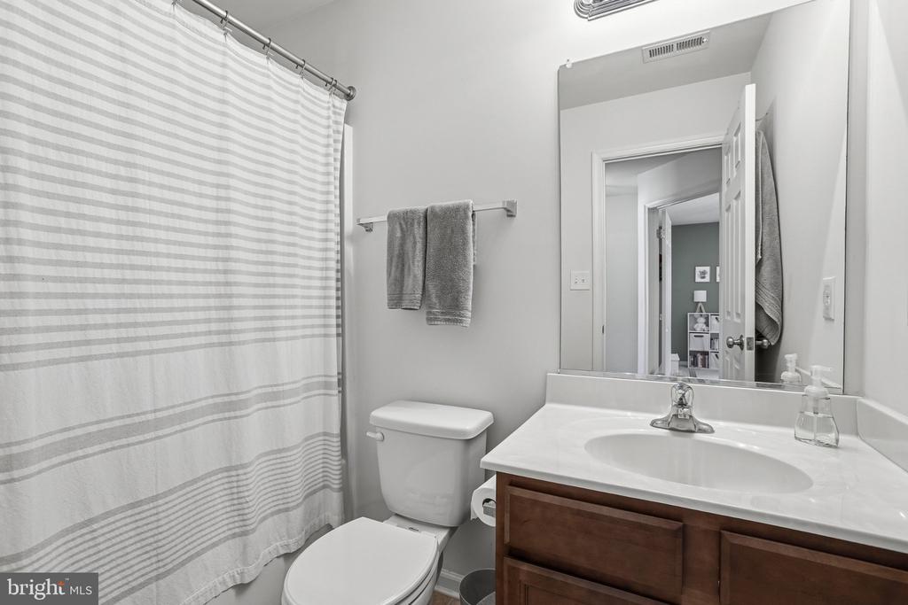 109 SPOTSLEE DR, SPOTSYLVANIA, Virginia 22551, 3 Bedrooms Bedrooms, ,2 BathroomsBathrooms,Residential,109 SPOTSLEE DR,VASP2040070 MLS # VASP2040070