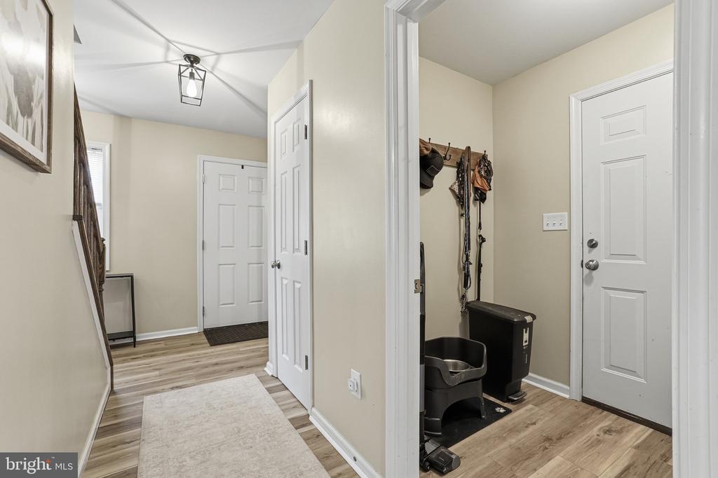 109 SPOTSLEE DR, SPOTSYLVANIA, Virginia 22551, 3 Bedrooms Bedrooms, ,2 BathroomsBathrooms,Residential,109 SPOTSLEE DR,VASP2040070 MLS # VASP2040070