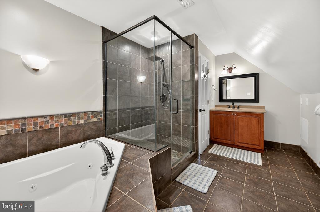 7460 KEITH RD, WARRENTON, Virginia 20186, 4 Bedrooms Bedrooms, ,2 BathroomsBathrooms,Residential,7460 KEITH RD,VAFQ2020992 MLS # VAFQ2020992