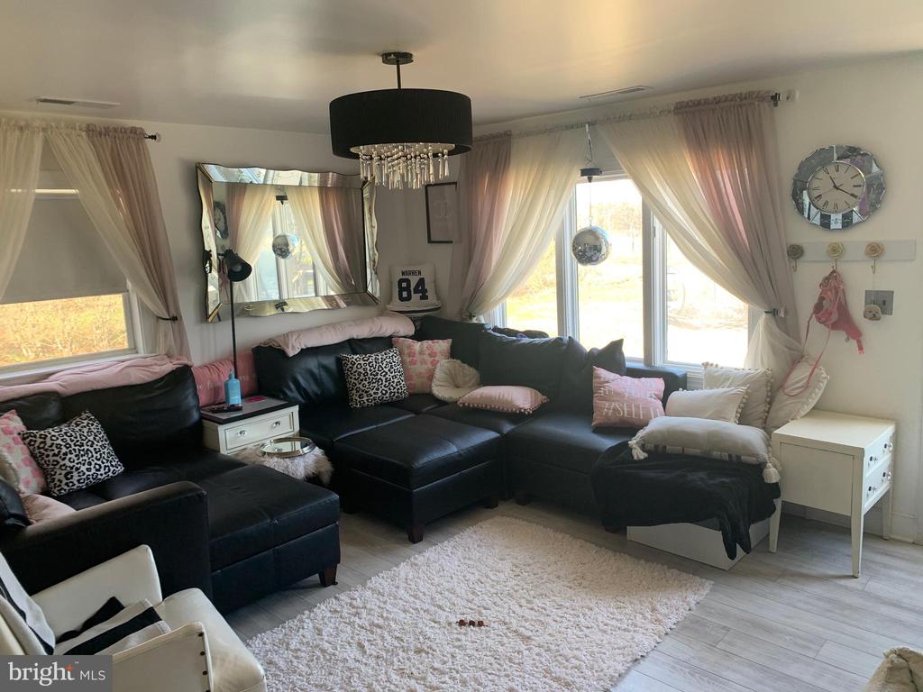 21538 MT PONY RD, CULPEPER, Virginia 22701, 2 Bedrooms Bedrooms, ,1 BathroomBathrooms,Residential,21538 MT PONY RD,VACU2012440 MLS # VACU2012440