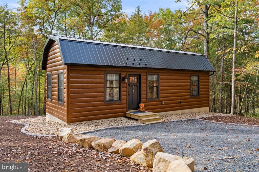 120 CATALPA CT, LURAY, Virginia 22835, 1 Bedroom Bedrooms, ,1 BathroomBathrooms,Residential,120 CATALPA CT,VAPA2006176 MLS # VAPA2006176