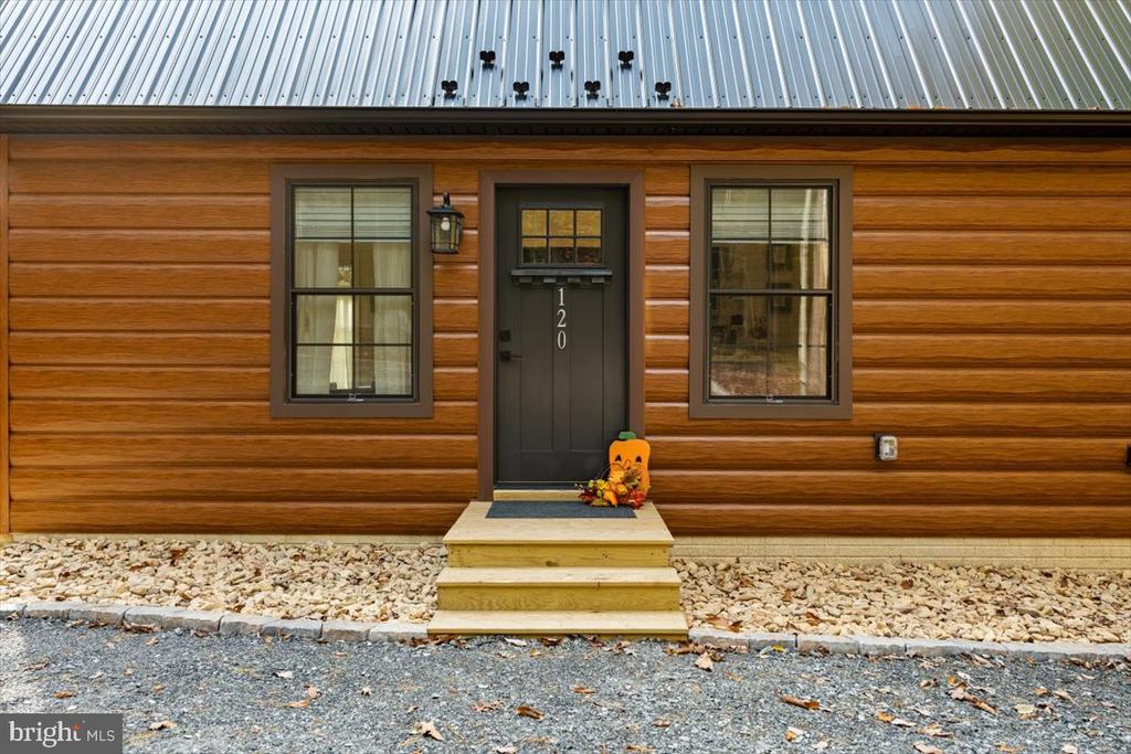 120 CATALPA CT, LURAY, Virginia 22835, 1 Bedroom Bedrooms, ,1 BathroomBathrooms,Residential,120 CATALPA CT,VAPA2006176 MLS # VAPA2006176