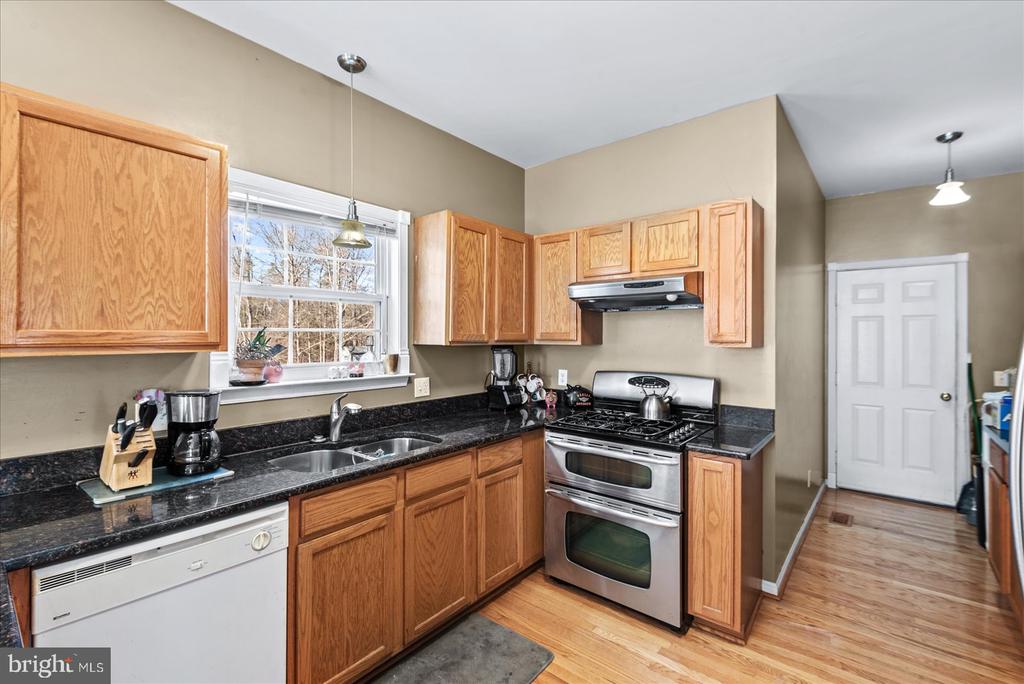 12201 STONEHENGE DR, FREDERICKSBURG, Virginia 22407, 4 Bedrooms Bedrooms, ,3 BathroomsBathrooms,Residential,12201 STONEHENGE DR,VASP2040134 MLS # VASP2040134