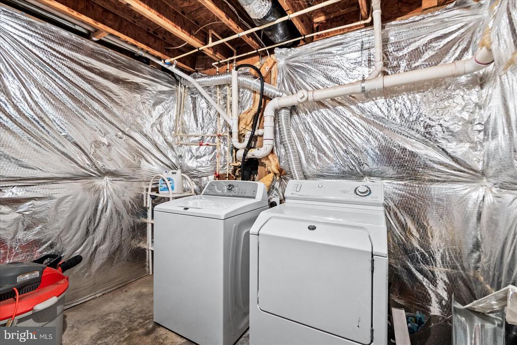 12201 STONEHENGE DR, FREDERICKSBURG, Virginia 22407, 4 Bedrooms Bedrooms, ,3 BathroomsBathrooms,Residential,12201 STONEHENGE DR,VASP2040134 MLS # VASP2040134