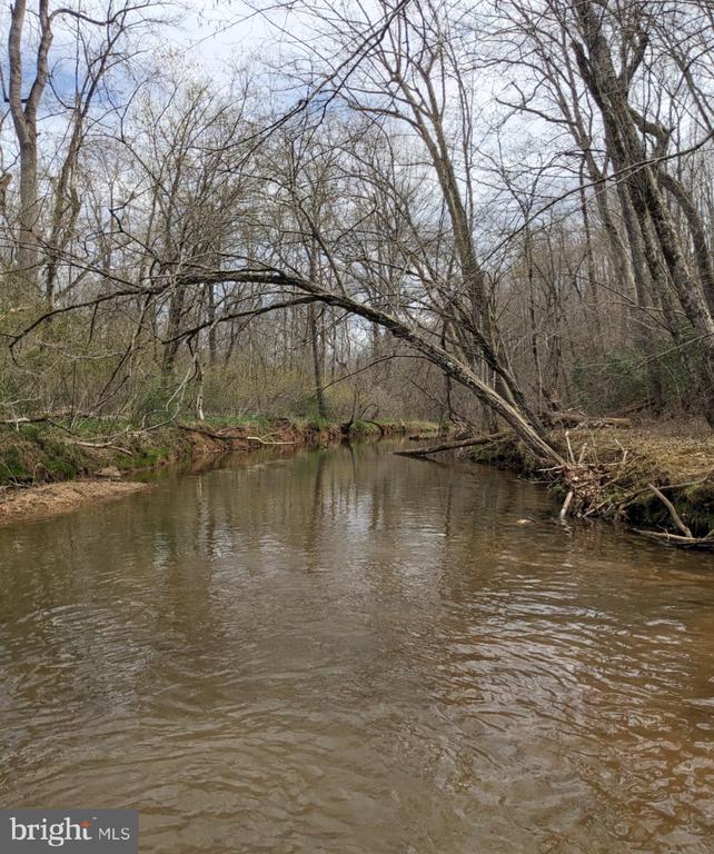 18184 CRAWFORD LN, GORDONSVILLE, Virginia 22942, 4 Bedrooms Bedrooms, ,3 BathroomsBathrooms,Residential,18184 CRAWFORD LN,VAOR2013652 MLS # VAOR2013652