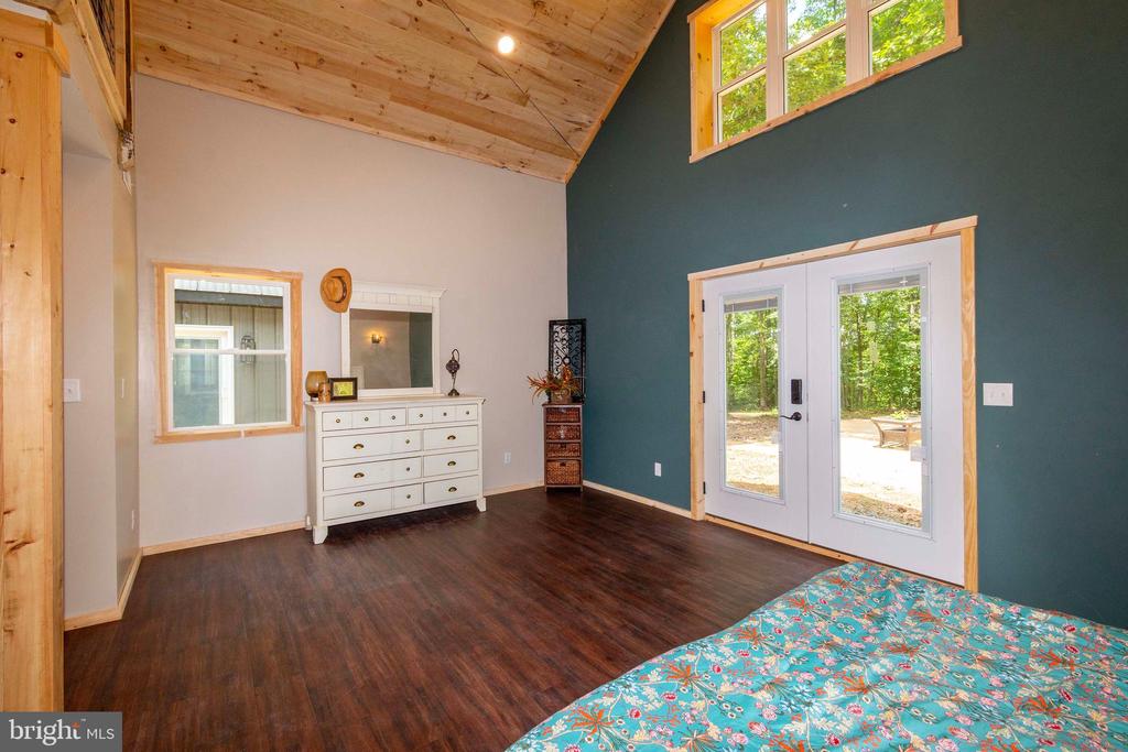 18184 CRAWFORD LN, GORDONSVILLE, Virginia 22942, 4 Bedrooms Bedrooms, ,3 BathroomsBathrooms,Residential,18184 CRAWFORD LN,VAOR2013652 MLS # VAOR2013652