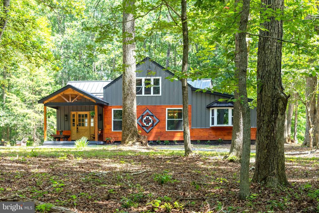 18184 CRAWFORD LN, GORDONSVILLE, Virginia 22942, 4 Bedrooms Bedrooms, ,3 BathroomsBathrooms,Residential,18184 CRAWFORD LN,VAOR2013652 MLS # VAOR2013652