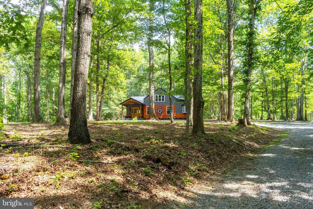 18184 CRAWFORD LN, GORDONSVILLE, Virginia 22942, 4 Bedrooms Bedrooms, ,3 BathroomsBathrooms,Residential,18184 CRAWFORD LN,VAOR2013652 MLS # VAOR2013652