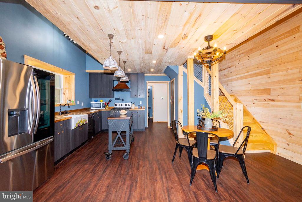 18184 CRAWFORD LN, GORDONSVILLE, Virginia 22942, 4 Bedrooms Bedrooms, ,3 BathroomsBathrooms,Residential,18184 CRAWFORD LN,VAOR2013652 MLS # VAOR2013652