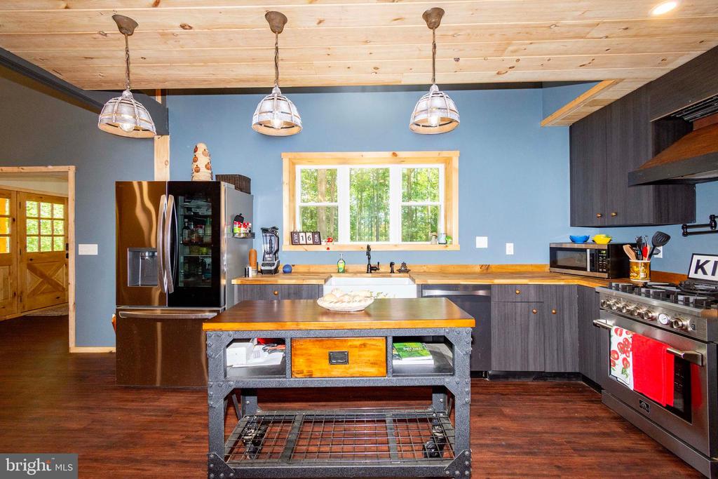 18184 CRAWFORD LN, GORDONSVILLE, Virginia 22942, 4 Bedrooms Bedrooms, ,3 BathroomsBathrooms,Residential,18184 CRAWFORD LN,VAOR2013652 MLS # VAOR2013652