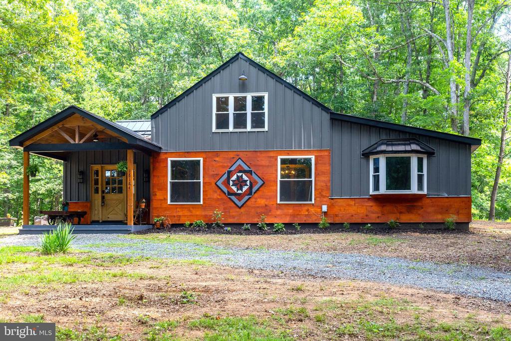 18184 CRAWFORD LN, GORDONSVILLE, Virginia 22942, 4 Bedrooms Bedrooms, ,3 BathroomsBathrooms,Residential,18184 CRAWFORD LN,VAOR2013652 MLS # VAOR2013652