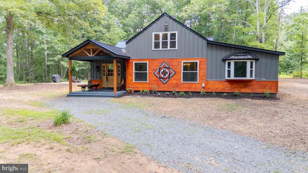 18184 CRAWFORD LN, GORDONSVILLE, Virginia 22942, 4 Bedrooms Bedrooms, ,3 BathroomsBathrooms,Residential,18184 CRAWFORD LN,VAOR2013652 MLS # VAOR2013652