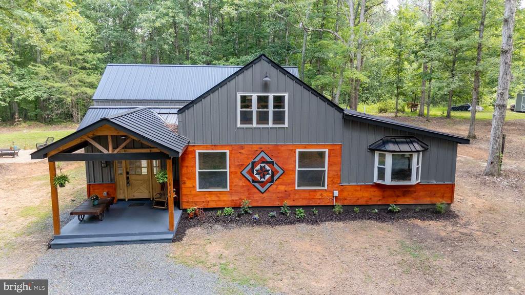 18184 CRAWFORD LN, GORDONSVILLE, Virginia 22942, 4 Bedrooms Bedrooms, ,3 BathroomsBathrooms,Residential,18184 CRAWFORD LN,VAOR2013652 MLS # VAOR2013652