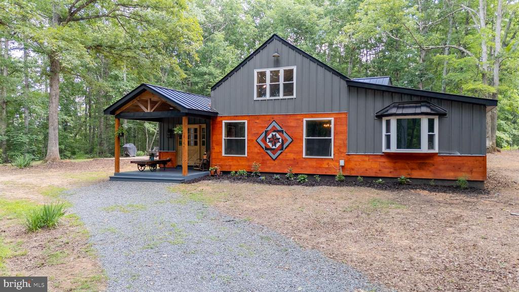 18184 CRAWFORD LN, GORDONSVILLE, Virginia 22942, 4 Bedrooms Bedrooms, ,3 BathroomsBathrooms,Residential,18184 CRAWFORD LN,VAOR2013652 MLS # VAOR2013652