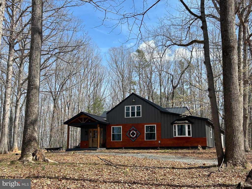 18184 CRAWFORD LN, GORDONSVILLE, Virginia 22942, 4 Bedrooms Bedrooms, ,3 BathroomsBathrooms,Residential,18184 CRAWFORD LN,VAOR2013652 MLS # VAOR2013652