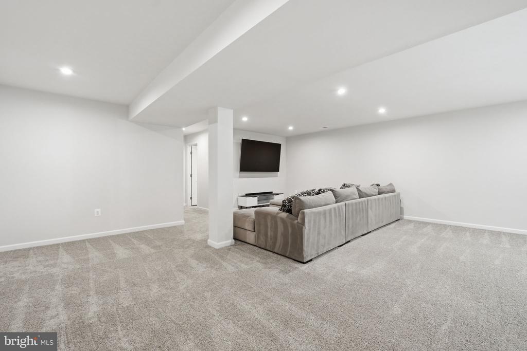 11003 WATERSTONE PL, SPOTSYLVANIA, Virginia 22551, 5 Bedrooms Bedrooms, ,5 BathroomsBathrooms,Residential,11003 WATERSTONE PL,VASP2040178 MLS # VASP2040178