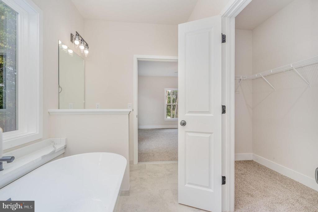 26700 DANIELS POINT DR, UNIONVILLE, Virginia 22567, 4 Bedrooms Bedrooms, ,3 BathroomsBathrooms,Residential,26700 DANIELS POINT DR,VAOR2013660 MLS # VAOR2013660