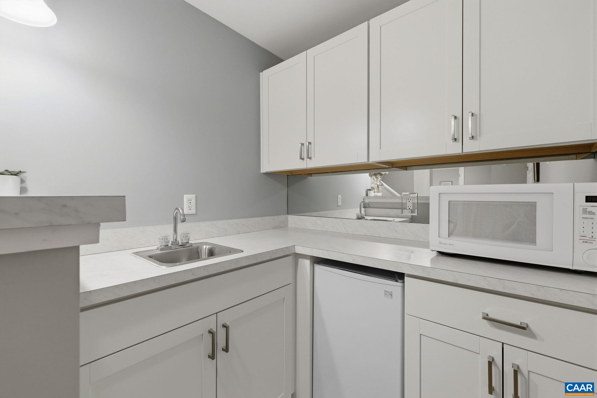 1782 SHELBOURN LN, KESWICK, Virginia 22947, 4 Bedrooms Bedrooms, ,3 BathroomsBathrooms,Residential,1782 SHELBOURN LN,674350 MLS # 674350 1782 SHELBOURN LN, KESWICK, Virginia 22947, 4 Bedrooms Bedrooms, ,3 BathroomsBathrooms,Residential,1782 SHELBOURN LN,674350 MLS # 674350