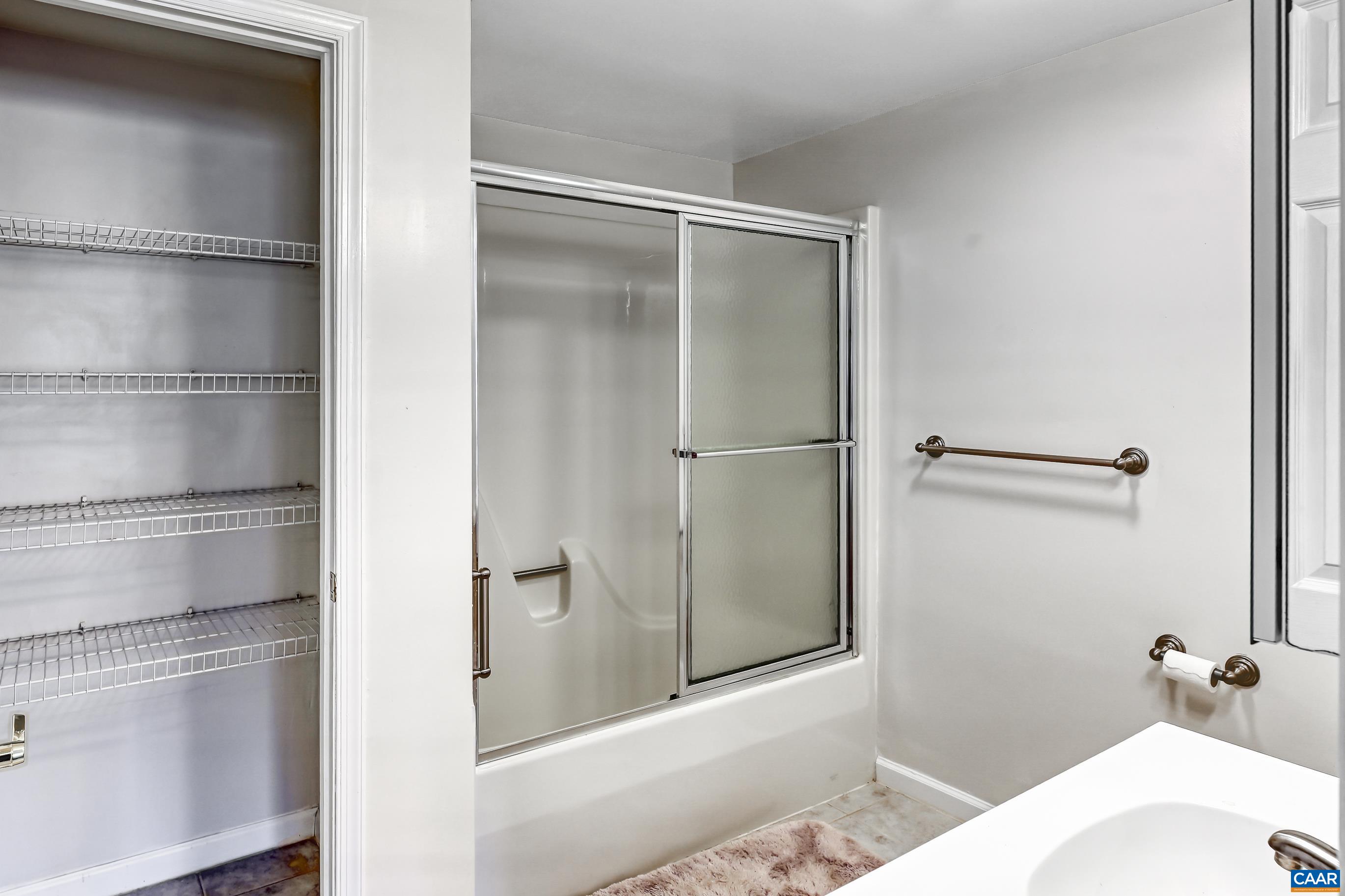 3 NUTWOOD CIR, PALMYRA, Virginia 22963, 3 Bedrooms Bedrooms, ,3 BathroomsBathrooms,Residential,3 NUTWOOD CIR,674697 MLS # 674697