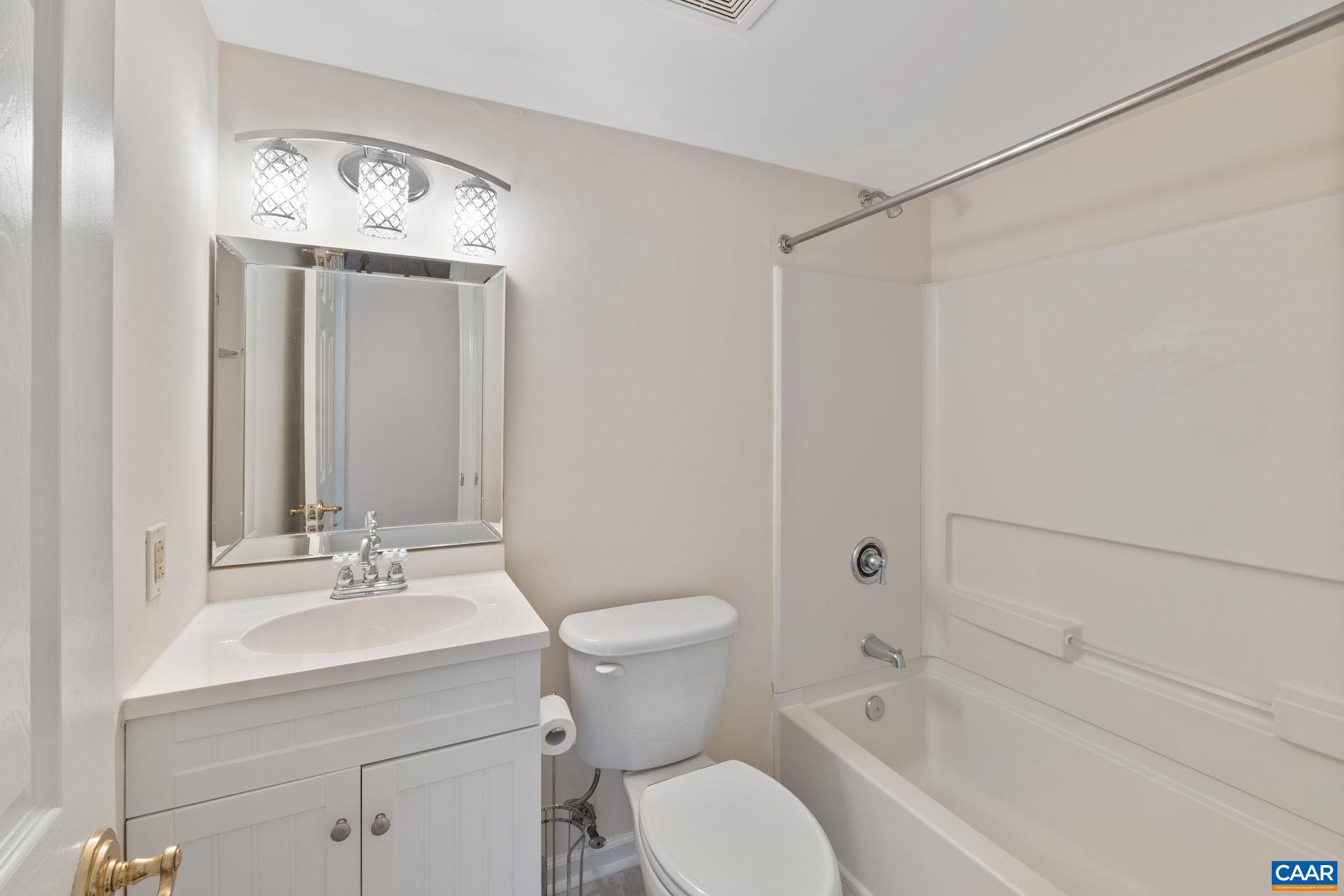 1242 VILLA LN, CHARLOTTESVILLE, Virginia 22903, 2 Bedrooms Bedrooms, ,2 BathroomsBathrooms,Residential,1242 VILLA LN,674740 MLS # 674740