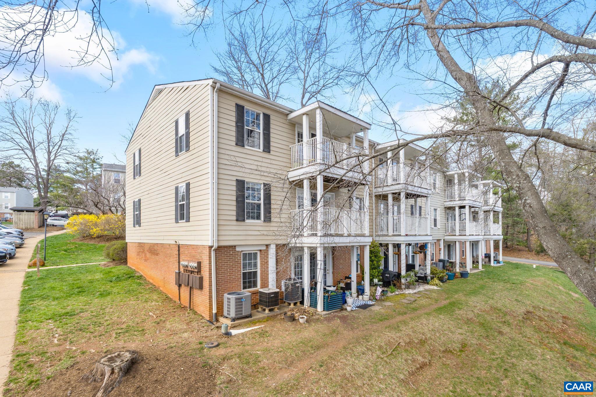 1242 VILLA LN, CHARLOTTESVILLE, Virginia 22903, 2 Bedrooms Bedrooms, ,2 BathroomsBathrooms,Residential,1242 VILLA LN,674740 MLS # 674740