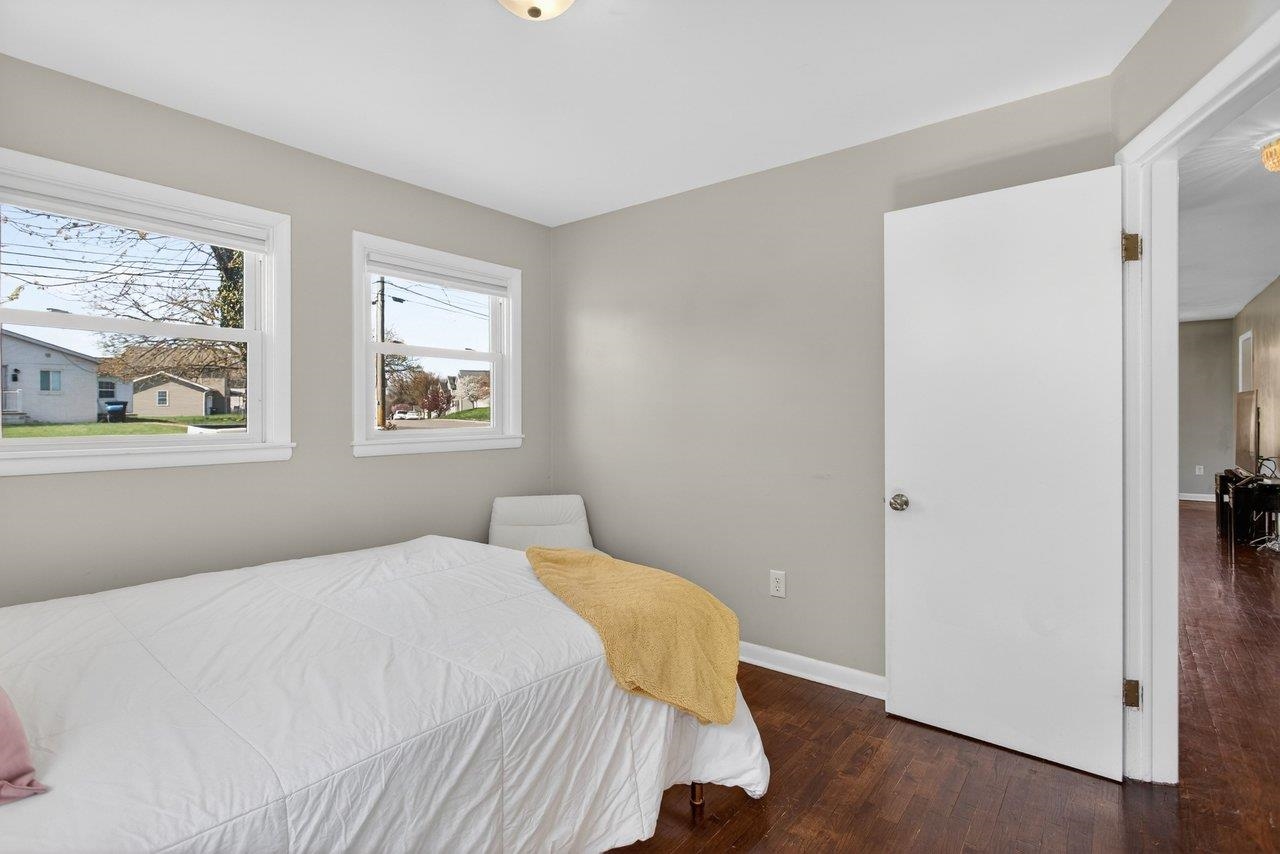 926 JEFFERSON ST, HARRISONBURG, Virginia 22801, 3 Bedrooms Bedrooms, ,1 BathroomBathrooms,Residential,926 JEFFERSON ST,674839 MLS # 674839