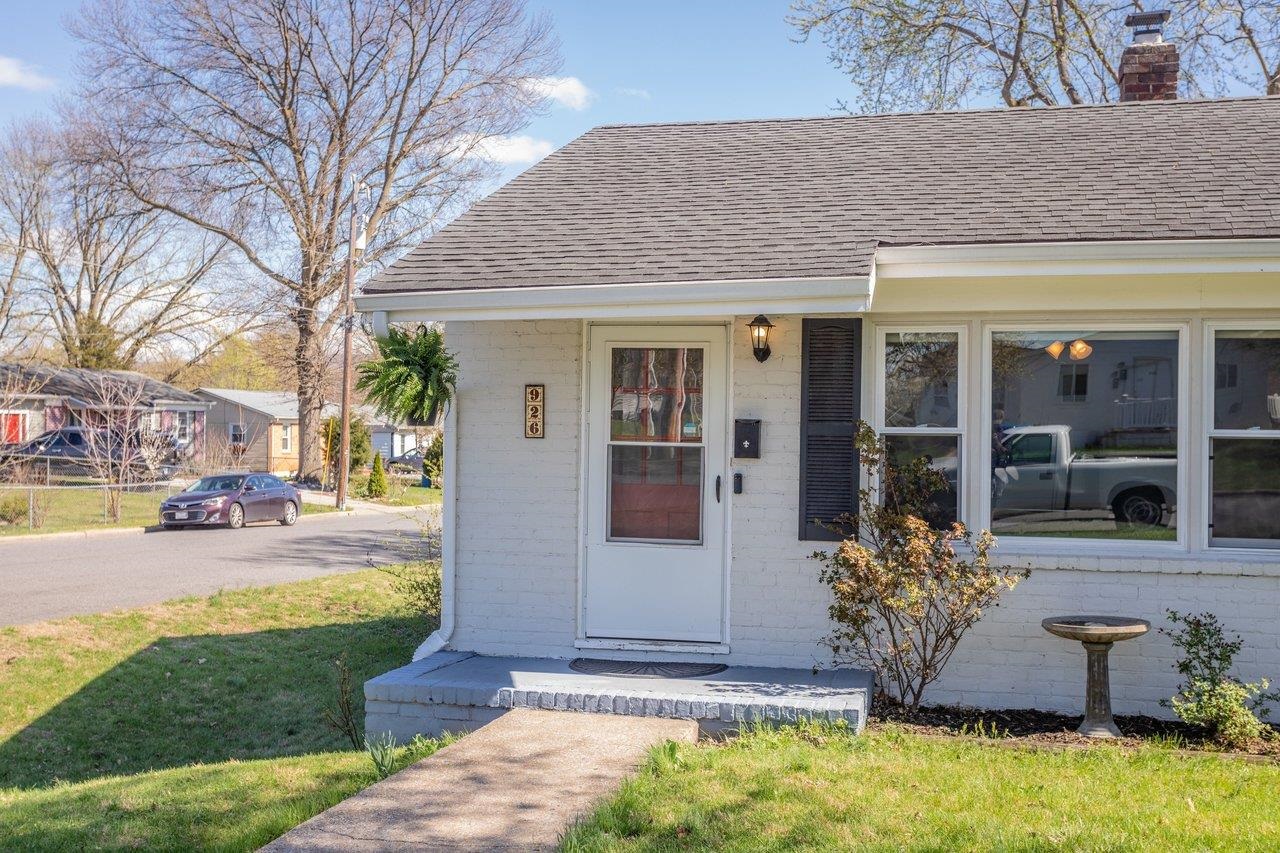 926 JEFFERSON ST, HARRISONBURG, Virginia 22801, 3 Bedrooms Bedrooms, ,1 BathroomBathrooms,Residential,926 JEFFERSON ST,674839 MLS # 674839