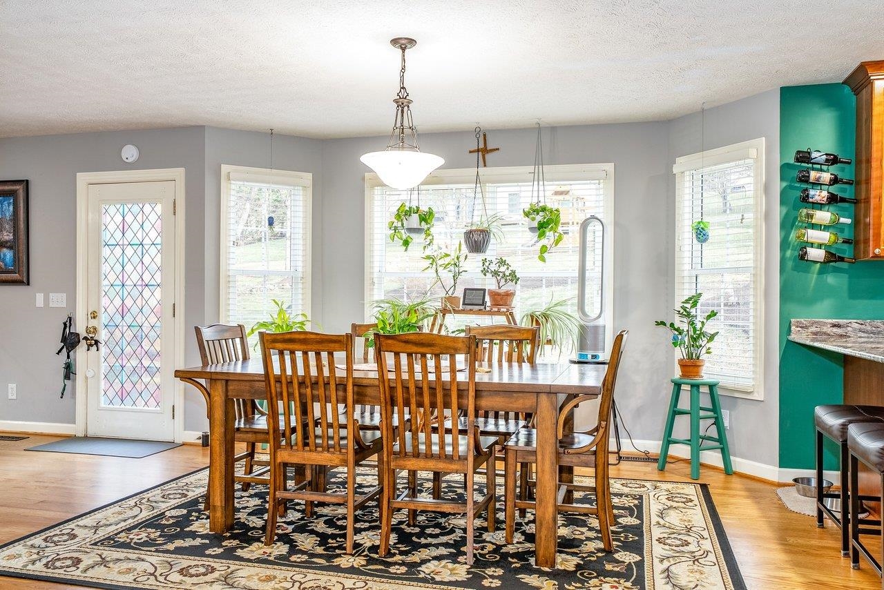 760 CONFEDERACY DR, PENN LAIRD, Virginia 22846, 4 Bedrooms Bedrooms, ,2 BathroomsBathrooms,Residential,760 CONFEDERACY DR,674842 MLS # 674842 760 CONFEDERACY DR, PENN LAIRD, Virginia 22846, 4 Bedrooms Bedrooms, ,2 BathroomsBathrooms,Residential,760 CONFEDERACY DR,674842 MLS # 674842