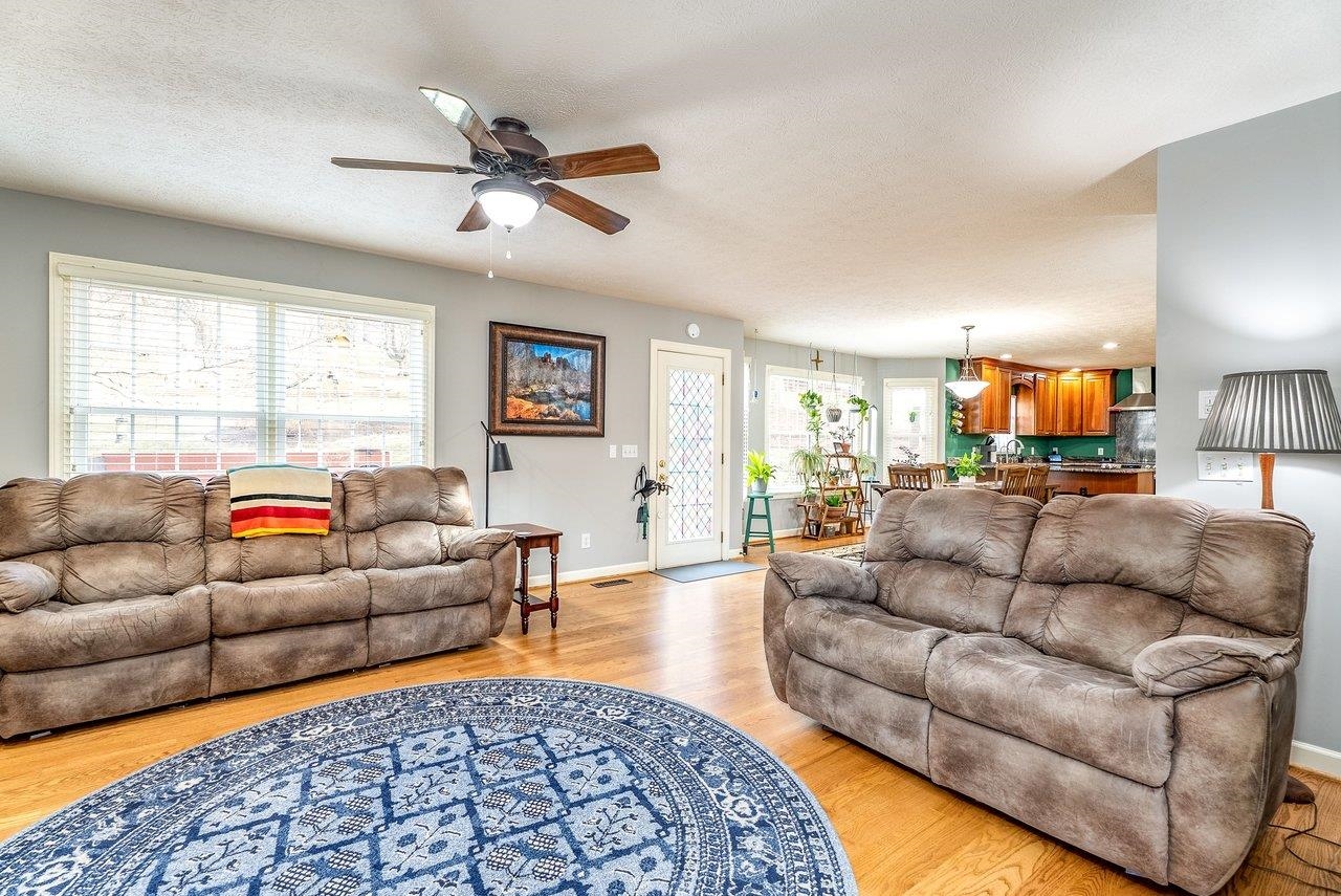 760 CONFEDERACY DR, PENN LAIRD, Virginia 22846, 4 Bedrooms Bedrooms, ,2 BathroomsBathrooms,Residential,760 CONFEDERACY DR,674842 MLS # 674842 760 CONFEDERACY DR, PENN LAIRD, Virginia 22846, 4 Bedrooms Bedrooms, ,2 BathroomsBathrooms,Residential,760 CONFEDERACY DR,674842 MLS # 674842