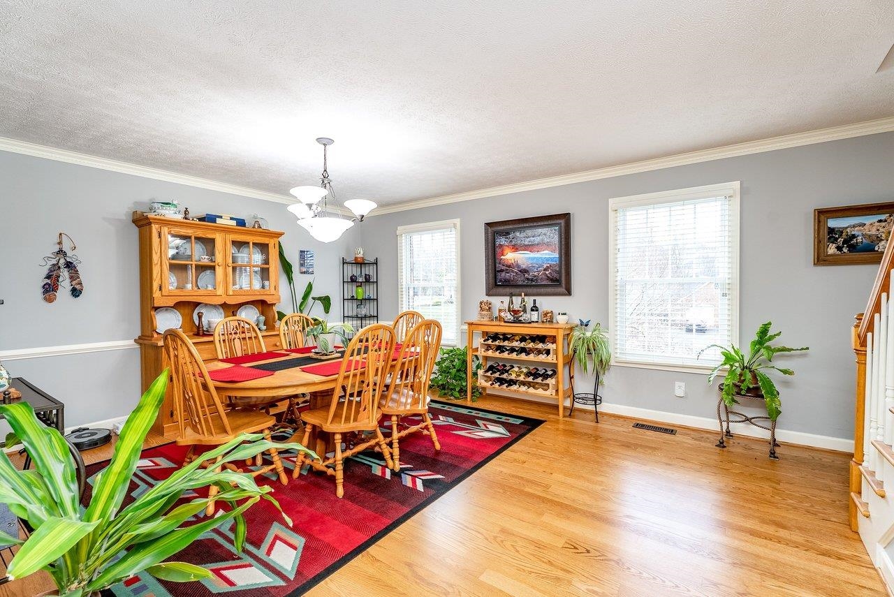 760 CONFEDERACY DR, PENN LAIRD, Virginia 22846, 4 Bedrooms Bedrooms, ,2 BathroomsBathrooms,Residential,760 CONFEDERACY DR,674842 MLS # 674842 760 CONFEDERACY DR, PENN LAIRD, Virginia 22846, 4 Bedrooms Bedrooms, ,2 BathroomsBathrooms,Residential,760 CONFEDERACY DR,674842 MLS # 674842