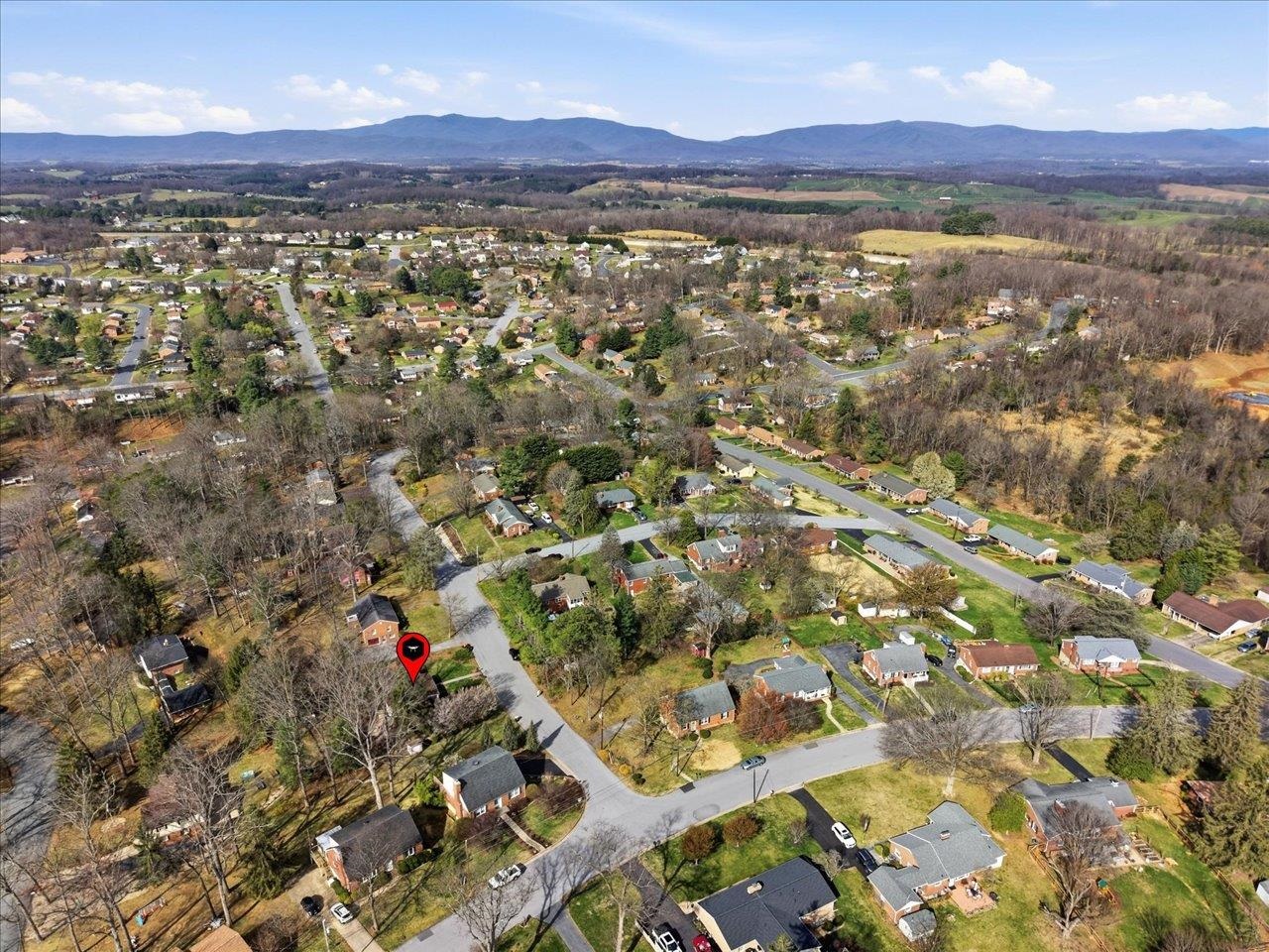 408 ROBIN ST, STAUNTON, Virginia 24401, 3 Bedrooms Bedrooms, ,2 BathroomsBathrooms,Residential,408 ROBIN ST,674844 MLS # 674844 408 ROBIN ST, STAUNTON, Virginia 24401, 3 Bedrooms Bedrooms, ,2 BathroomsBathrooms,Residential,408 ROBIN ST,674844 MLS # 674844