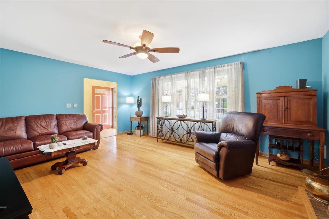 408 ROBIN ST, STAUNTON, Virginia 24401, 3 Bedrooms Bedrooms, ,2 BathroomsBathrooms,Residential,408 ROBIN ST,674844 MLS # 674844 408 ROBIN ST, STAUNTON, Virginia 24401, 3 Bedrooms Bedrooms, ,2 BathroomsBathrooms,Residential,408 ROBIN ST,674844 MLS # 674844