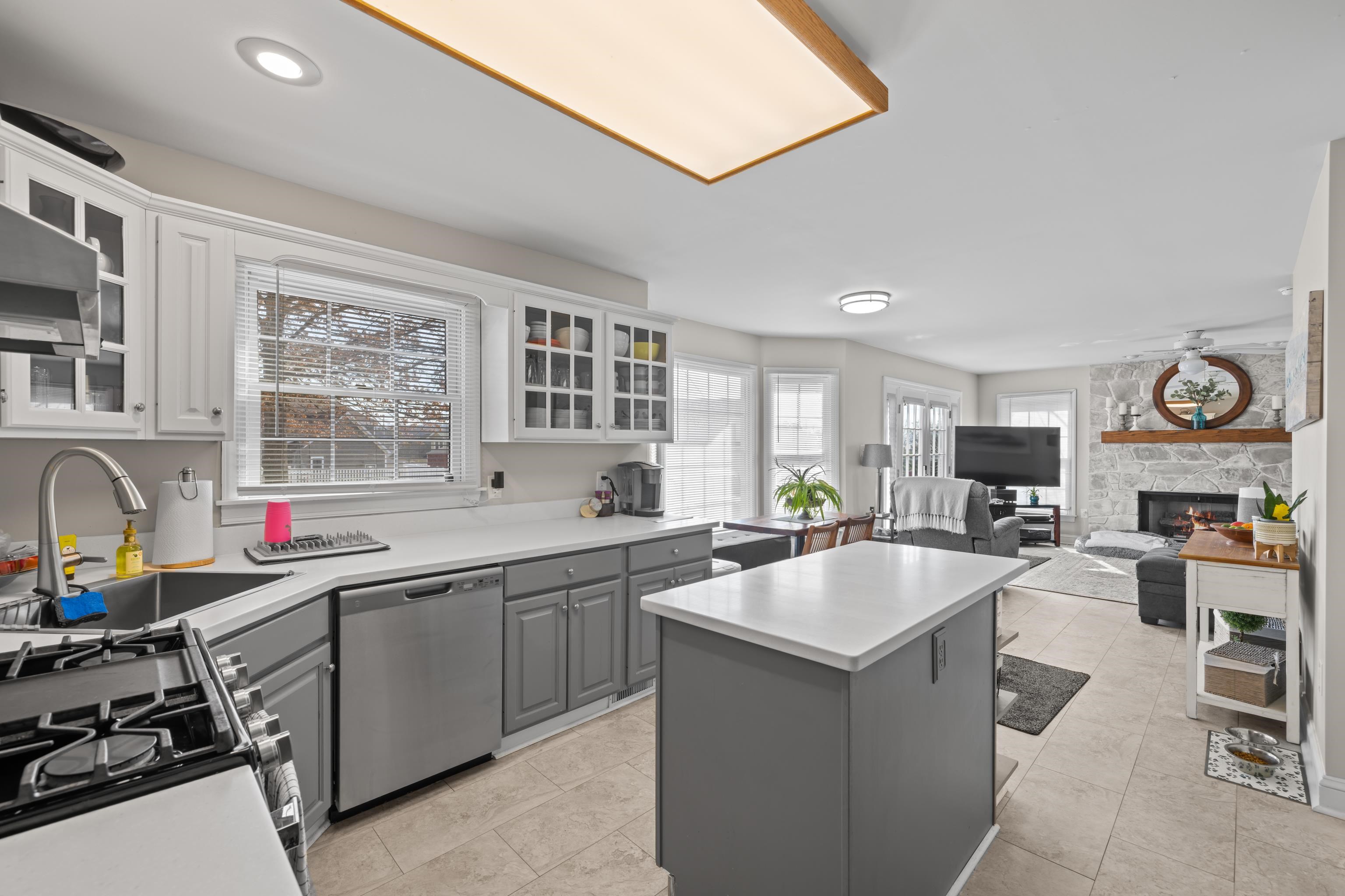 1540 APPLE RIDGE CT, HARRISONBURG, Virginia 22801, 4 Bedrooms Bedrooms, ,2 BathroomsBathrooms,Residential,1540 APPLE RIDGE CT,674846 MLS # 674846