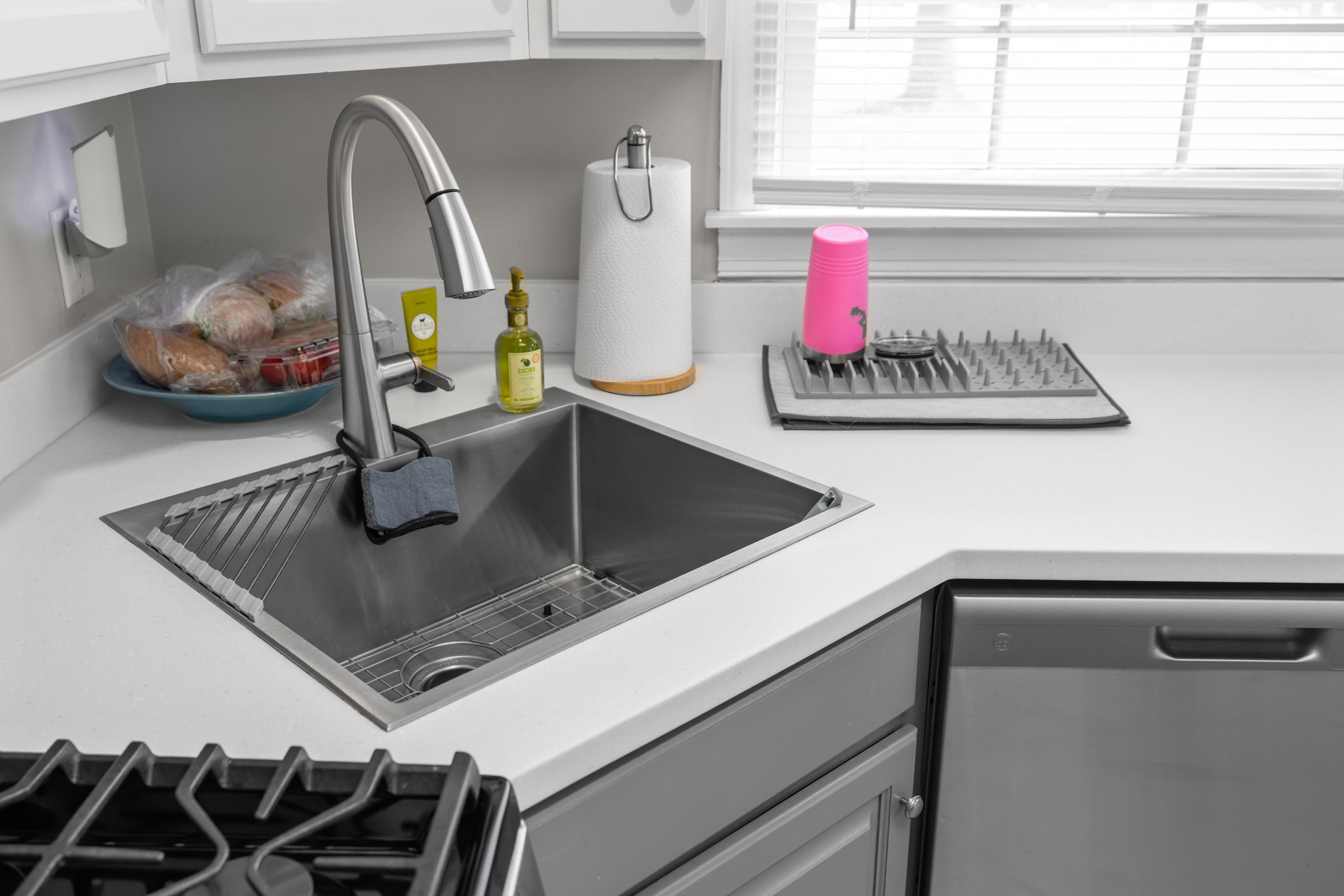 1540 APPLE RIDGE CT, HARRISONBURG, Virginia 22801, 4 Bedrooms Bedrooms, ,2 BathroomsBathrooms,Residential,1540 APPLE RIDGE CT,674846 MLS # 674846