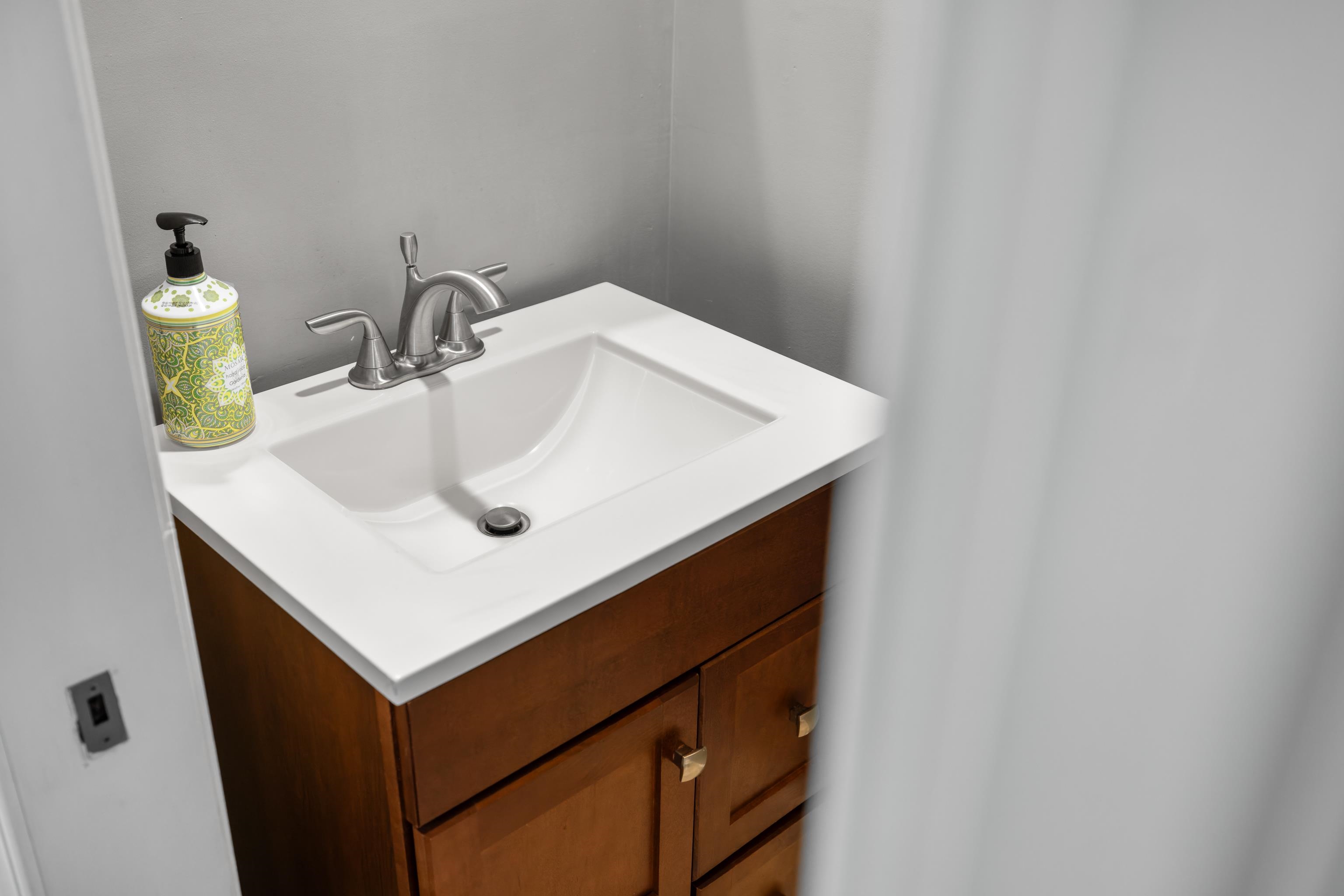 1540 APPLE RIDGE CT, HARRISONBURG, Virginia 22801, 4 Bedrooms Bedrooms, ,2 BathroomsBathrooms,Residential,1540 APPLE RIDGE CT,674846 MLS # 674846