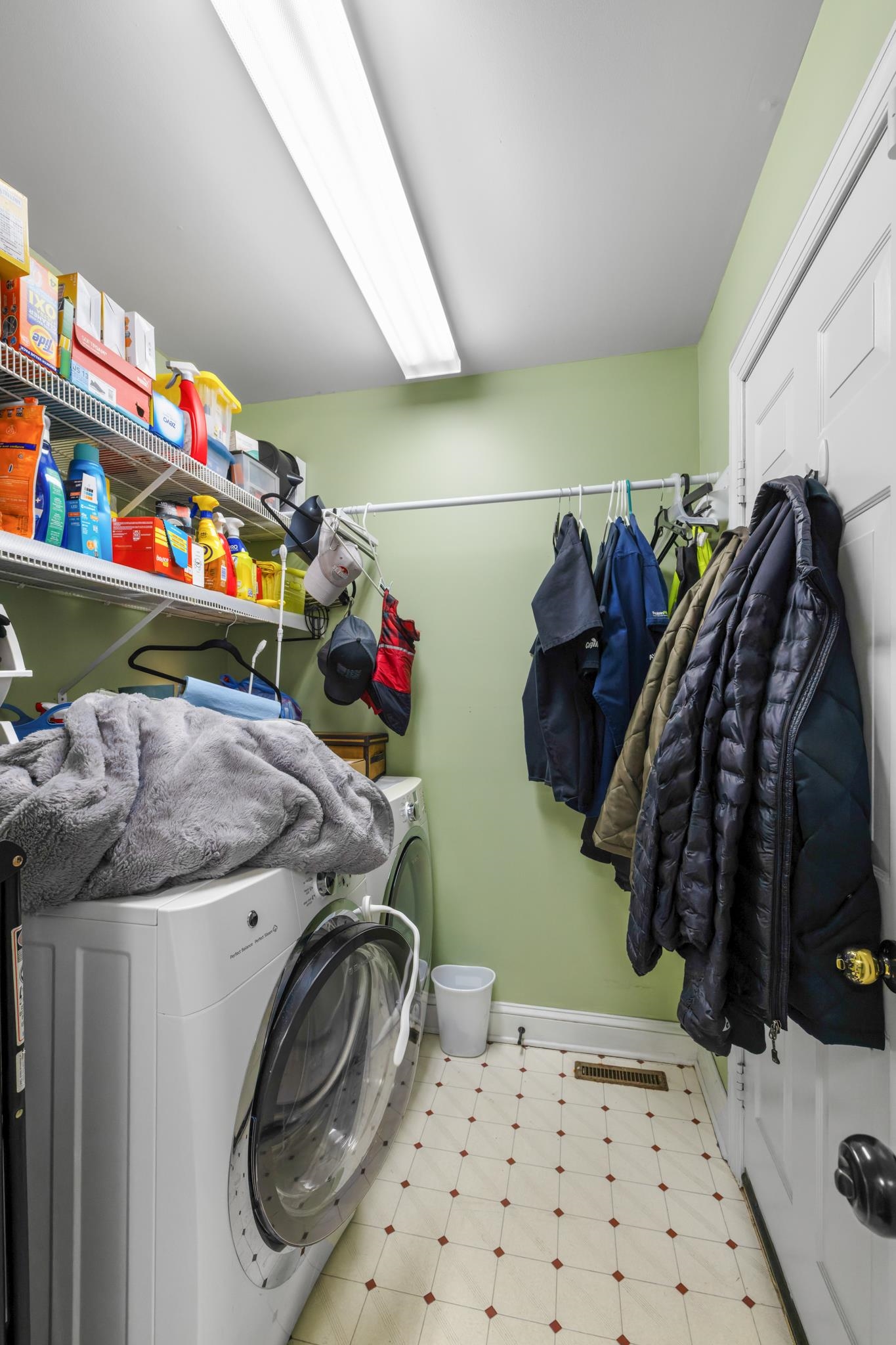 1540 APPLE RIDGE CT, HARRISONBURG, Virginia 22801, 4 Bedrooms Bedrooms, ,2 BathroomsBathrooms,Residential,1540 APPLE RIDGE CT,674846 MLS # 674846