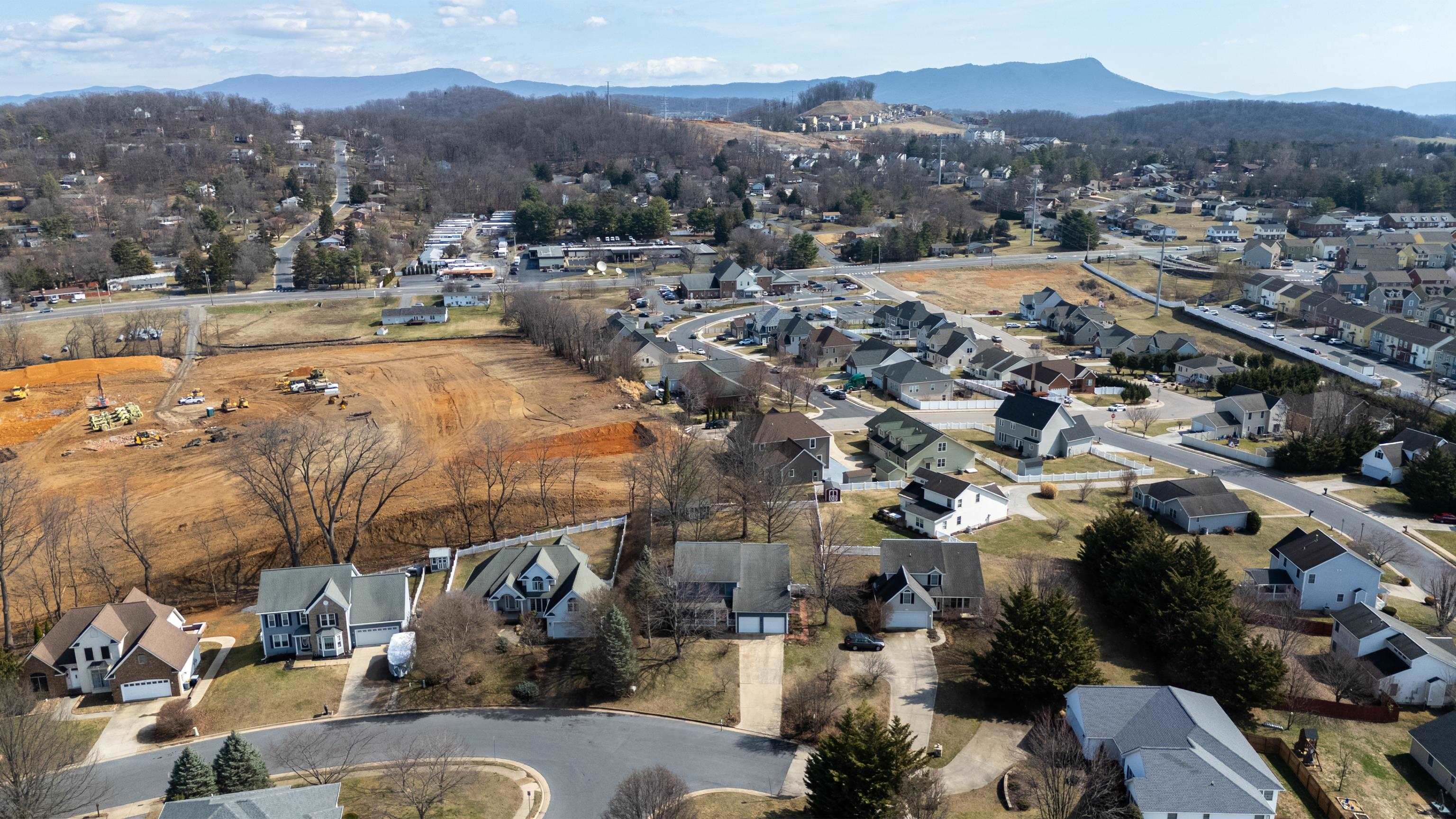 1540 APPLE RIDGE CT, HARRISONBURG, Virginia 22801, 4 Bedrooms Bedrooms, ,2 BathroomsBathrooms,Residential,1540 APPLE RIDGE CT,674846 MLS # 674846