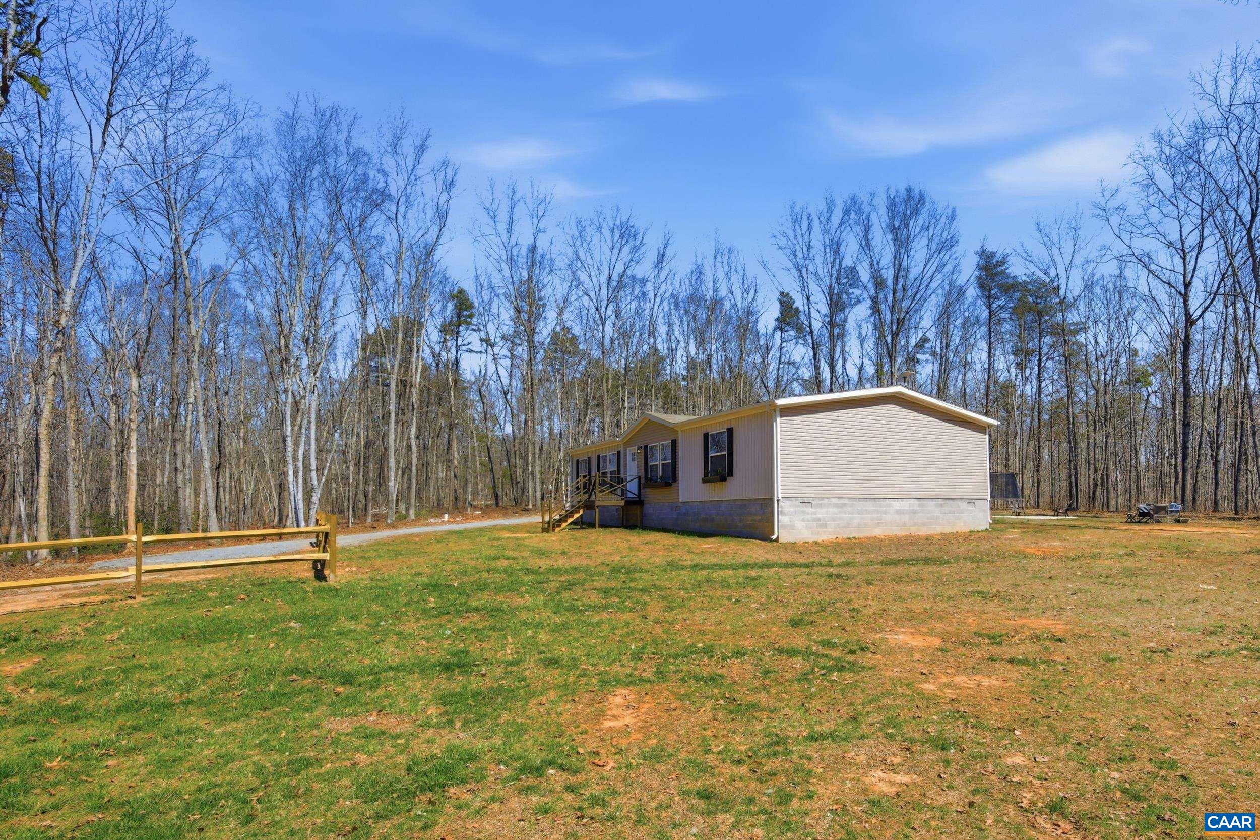 215 BUNNYS TRL, LOUISA, Virginia 23093, 3 Bedrooms Bedrooms, ,2 BathroomsBathrooms,Residential,215 BUNNYS TRL,674852 MLS # 674852 215 BUNNYS TRL, LOUISA, Virginia 23093, 3 Bedrooms Bedrooms, ,2 BathroomsBathrooms,Residential,215 BUNNYS TRL,674852 MLS # 674852