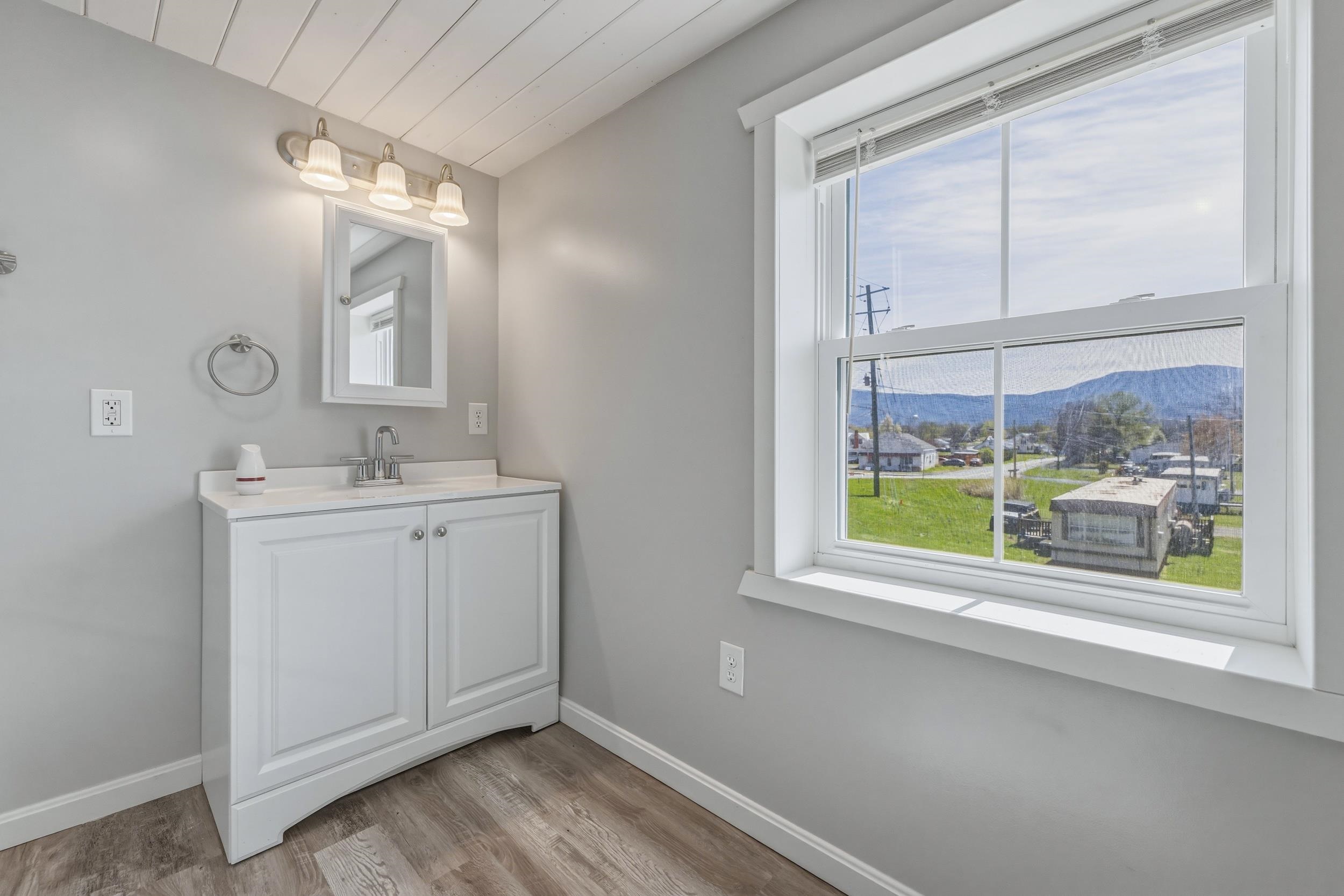 773 W MAIN ST, STANLEY, Virginia 22851, 5 Bedrooms Bedrooms, ,3 BathroomsBathrooms,Residential,773 W MAIN ST,674855 MLS # 674855