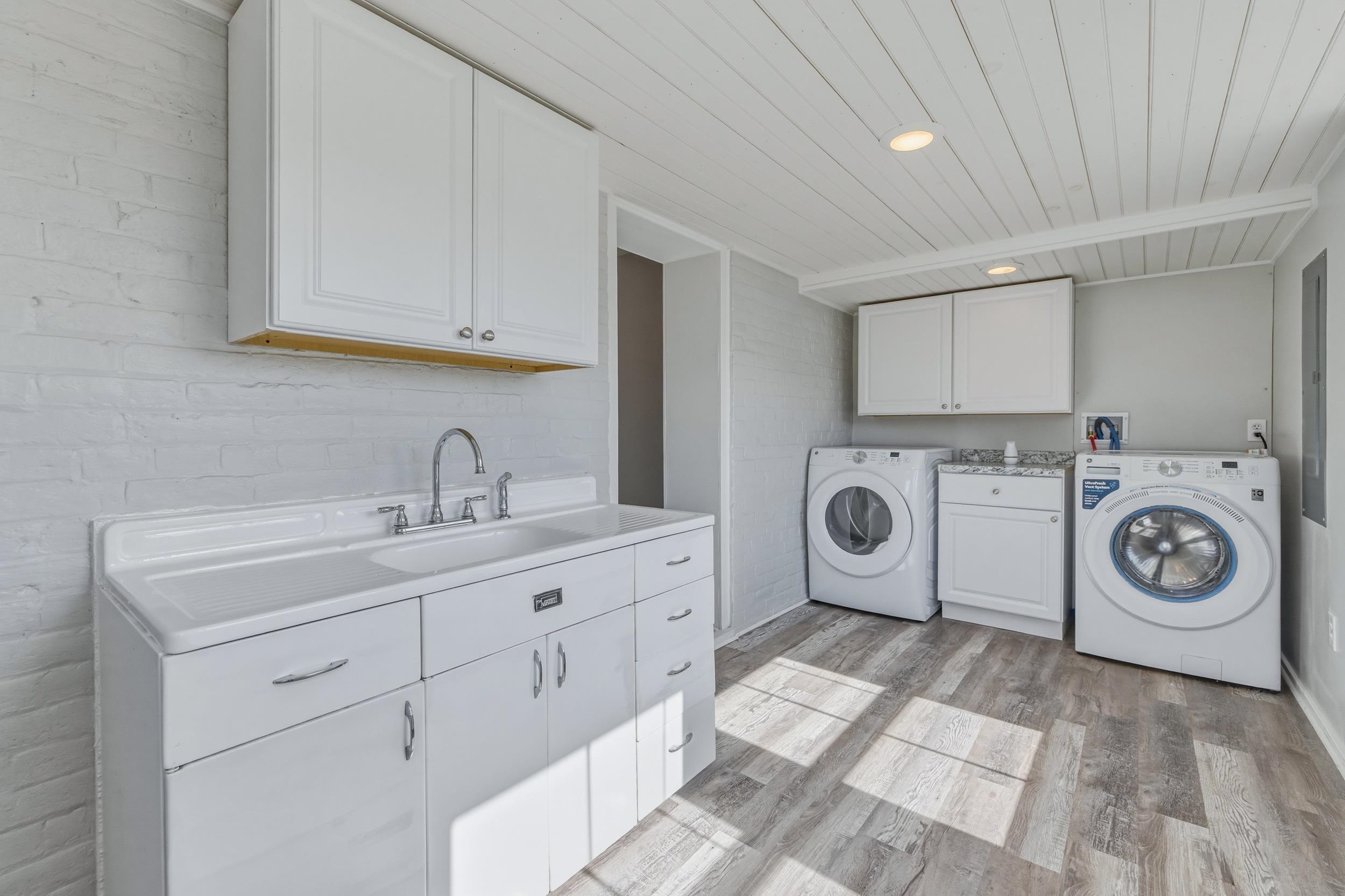 773 W MAIN ST, STANLEY, Virginia 22851, 5 Bedrooms Bedrooms, ,3 BathroomsBathrooms,Residential,773 W MAIN ST,674855 MLS # 674855