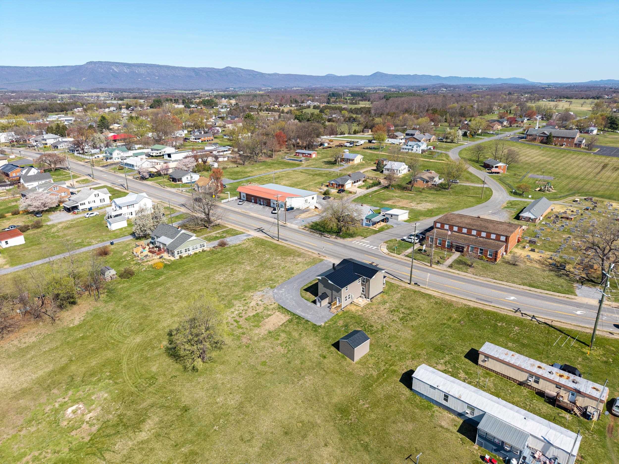 773 W MAIN ST, STANLEY, Virginia 22851, 5 Bedrooms Bedrooms, ,3 BathroomsBathrooms,Residential,773 W MAIN ST,674855 MLS # 674855