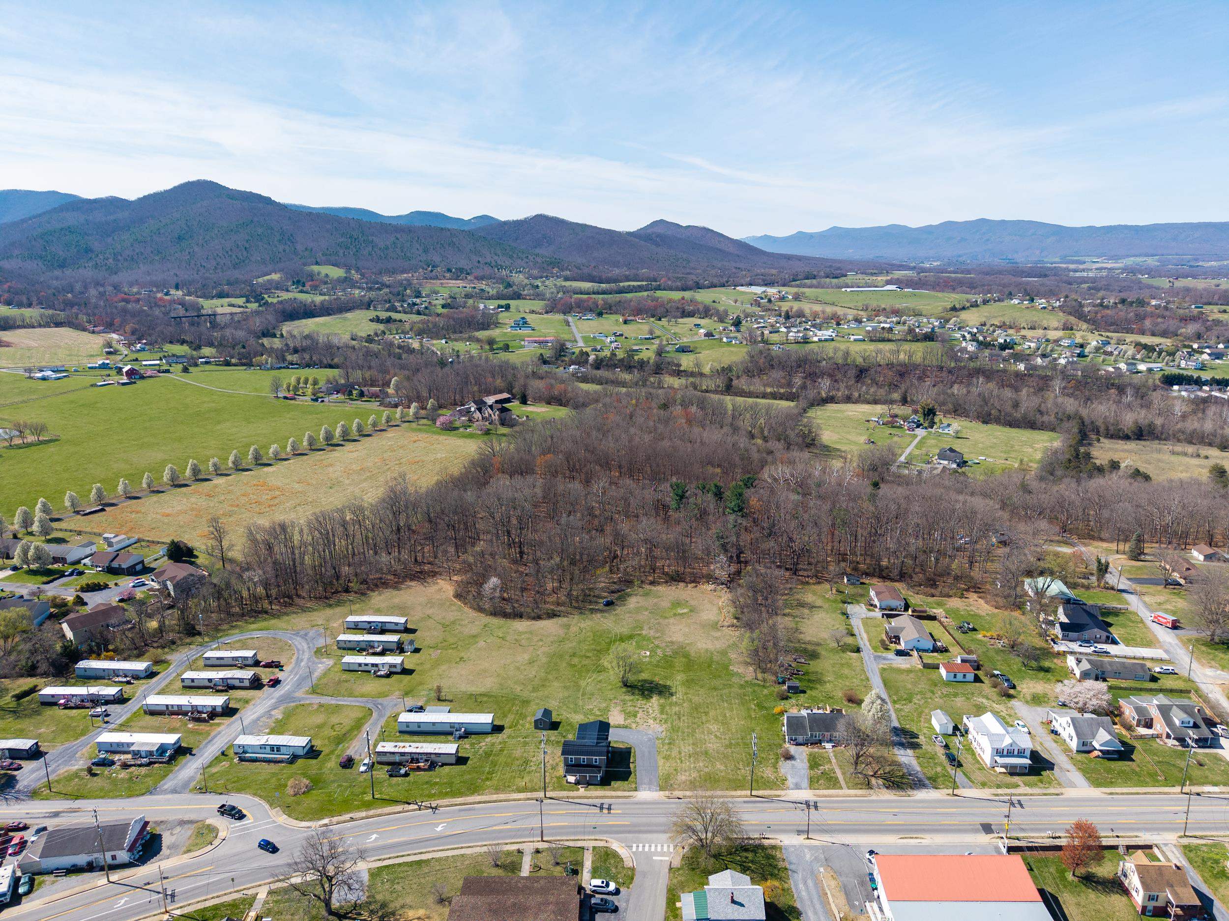 773 W MAIN ST, STANLEY, Virginia 22851, 5 Bedrooms Bedrooms, ,3 BathroomsBathrooms,Residential,773 W MAIN ST,674855 MLS # 674855