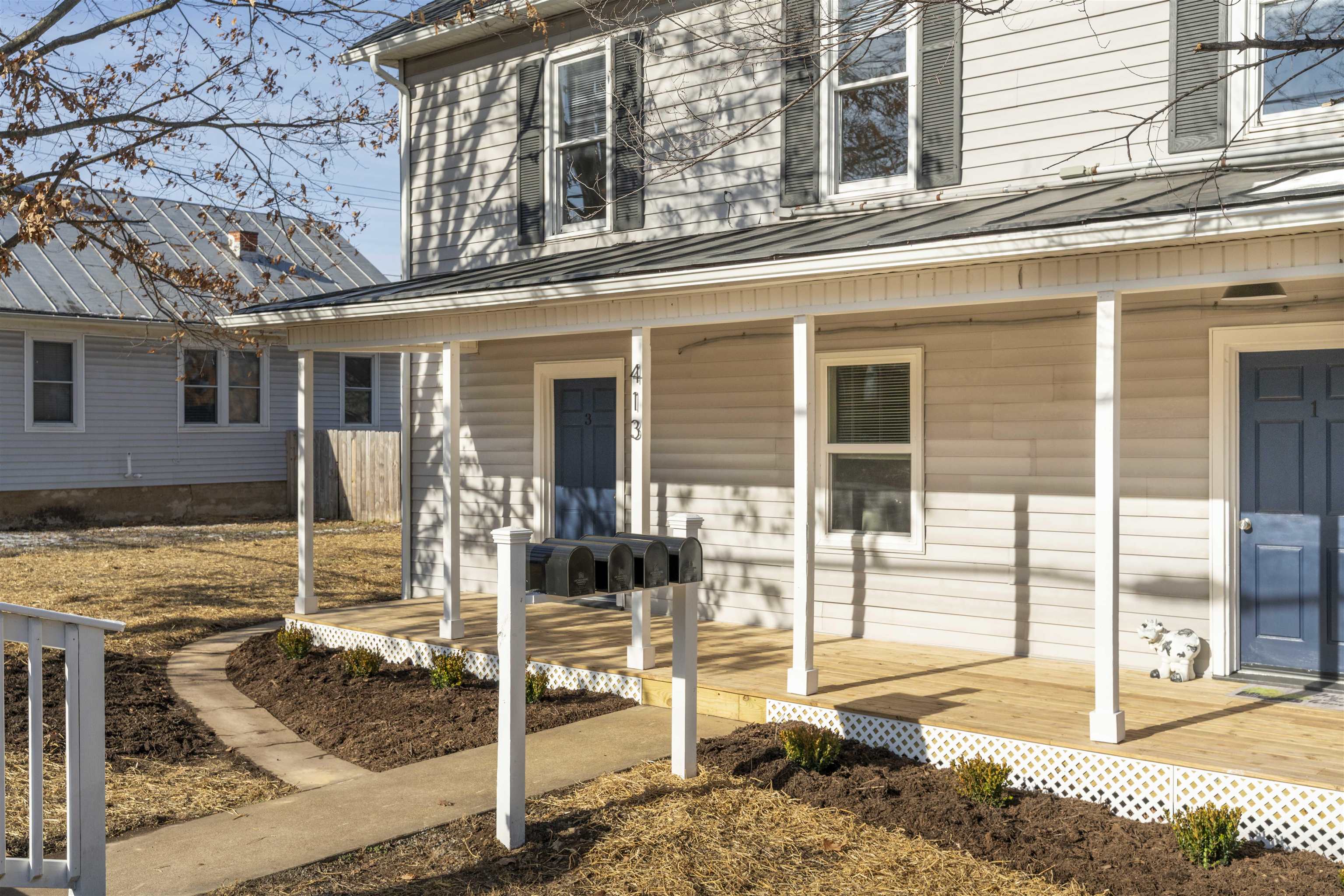 413 N CHARLOTTE AVE, WAYNESBORO, Virginia 22980, ,Residential,413 N CHARLOTTE AVE,674883 MLS # 674883