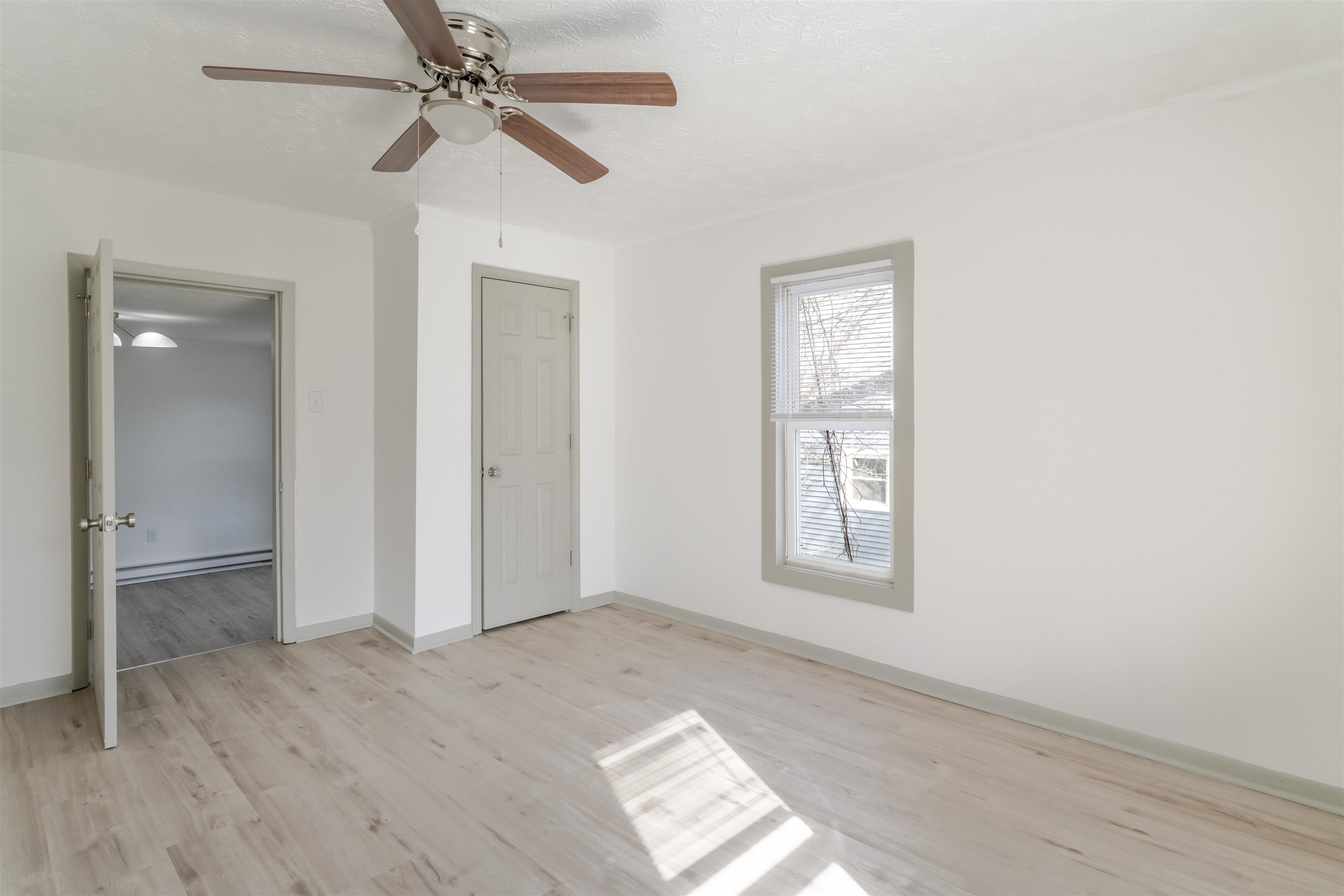 413 N CHARLOTTE AVE, WAYNESBORO, Virginia 22980, ,Residential,413 N CHARLOTTE AVE,674883 MLS # 674883