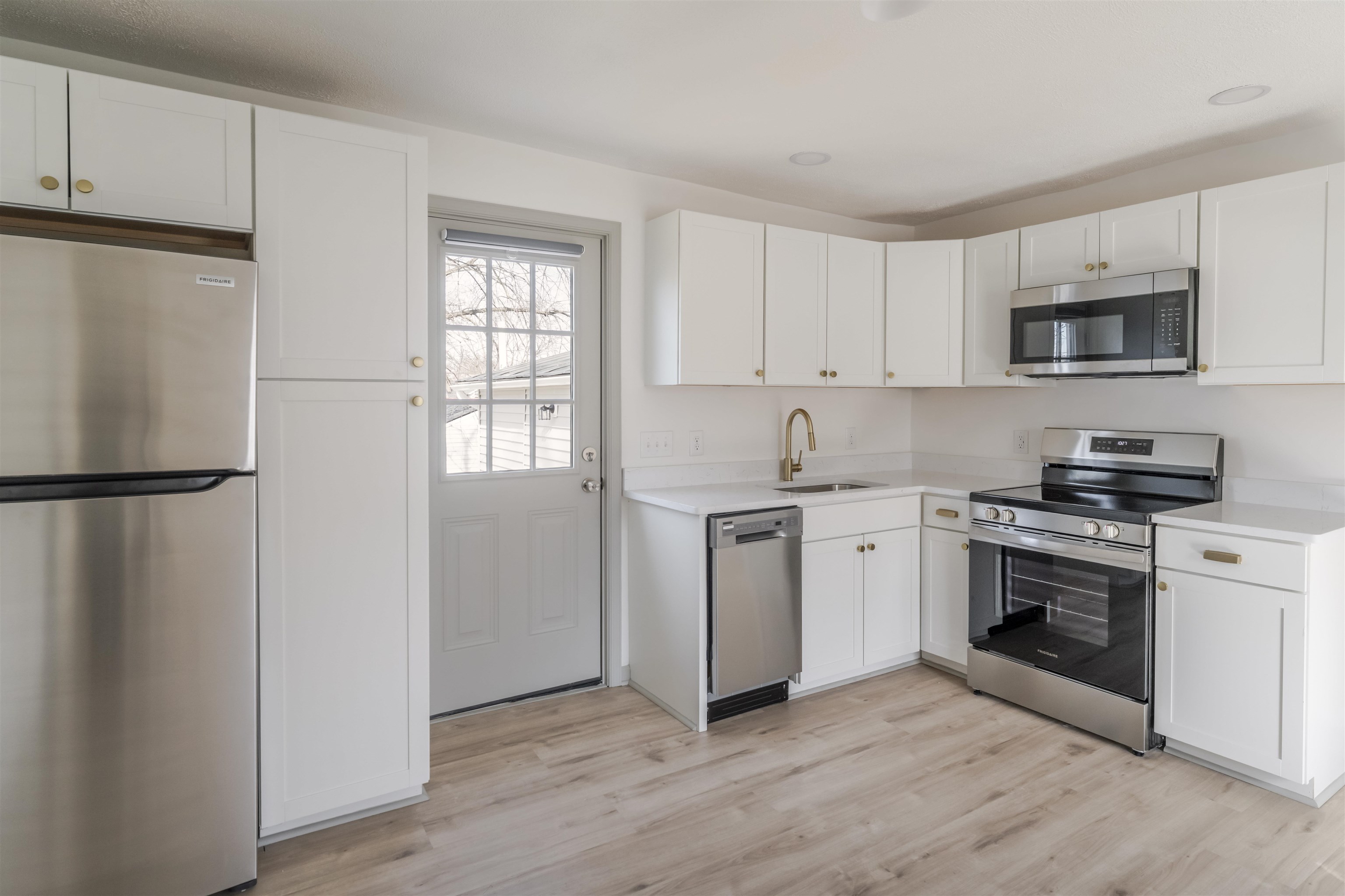 413 N CHARLOTTE AVE, WAYNESBORO, Virginia 22980, ,Residential,413 N CHARLOTTE AVE,674883 MLS # 674883