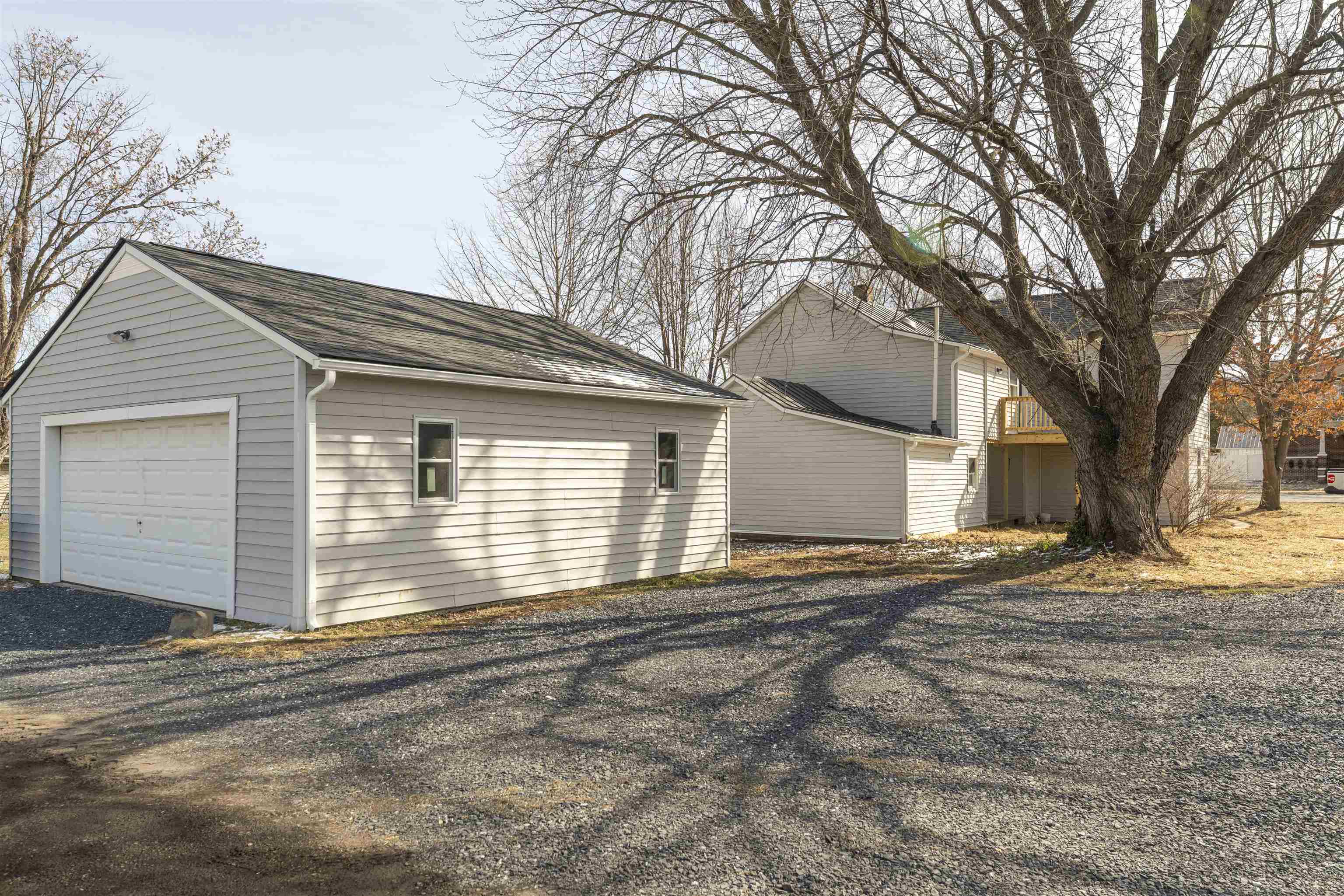 413 N CHARLOTTE AVE, WAYNESBORO, Virginia 22980, ,Residential,413 N CHARLOTTE AVE,674883 MLS # 674883