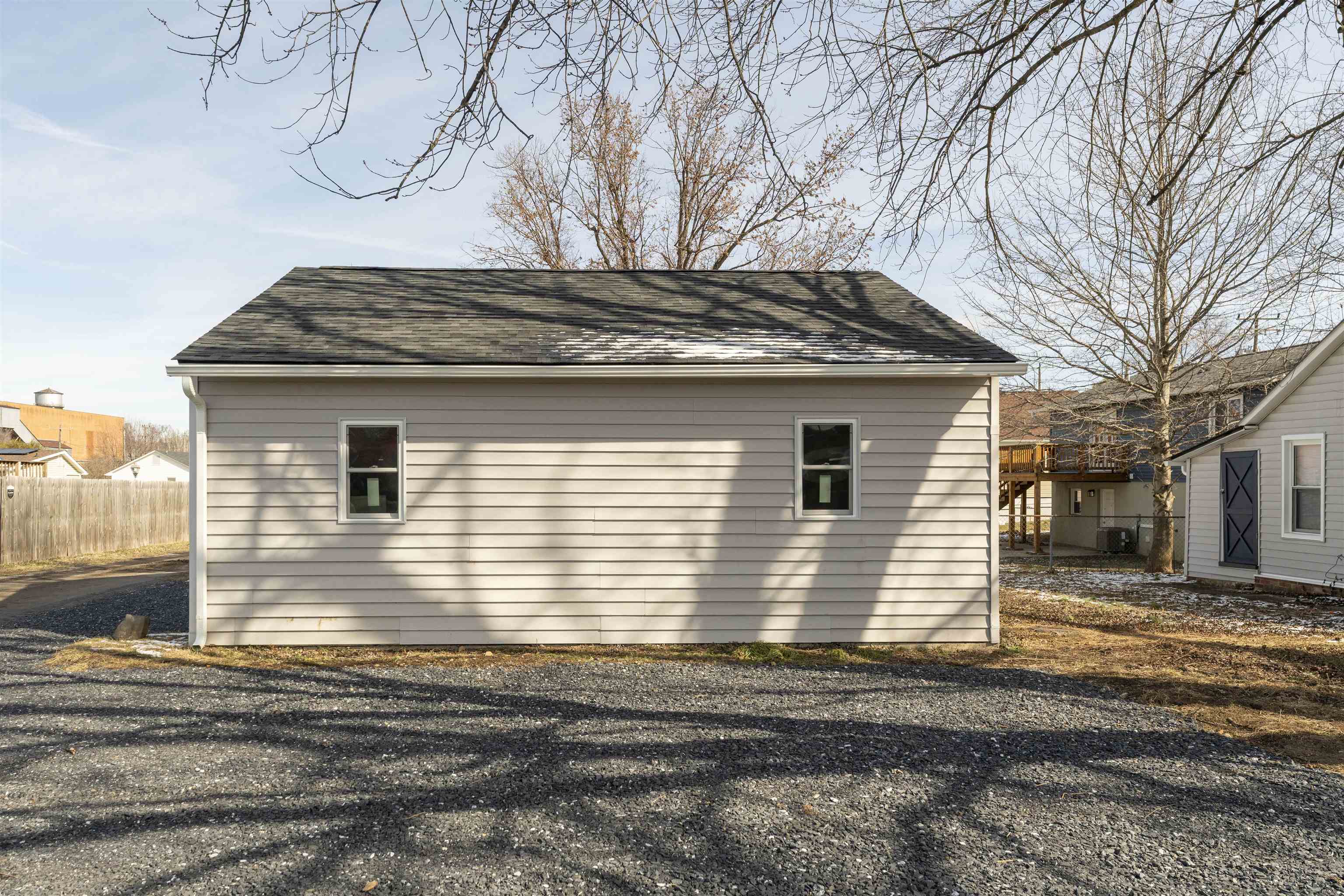 413 N CHARLOTTE AVE, WAYNESBORO, Virginia 22980, ,Residential,413 N CHARLOTTE AVE,674883 MLS # 674883