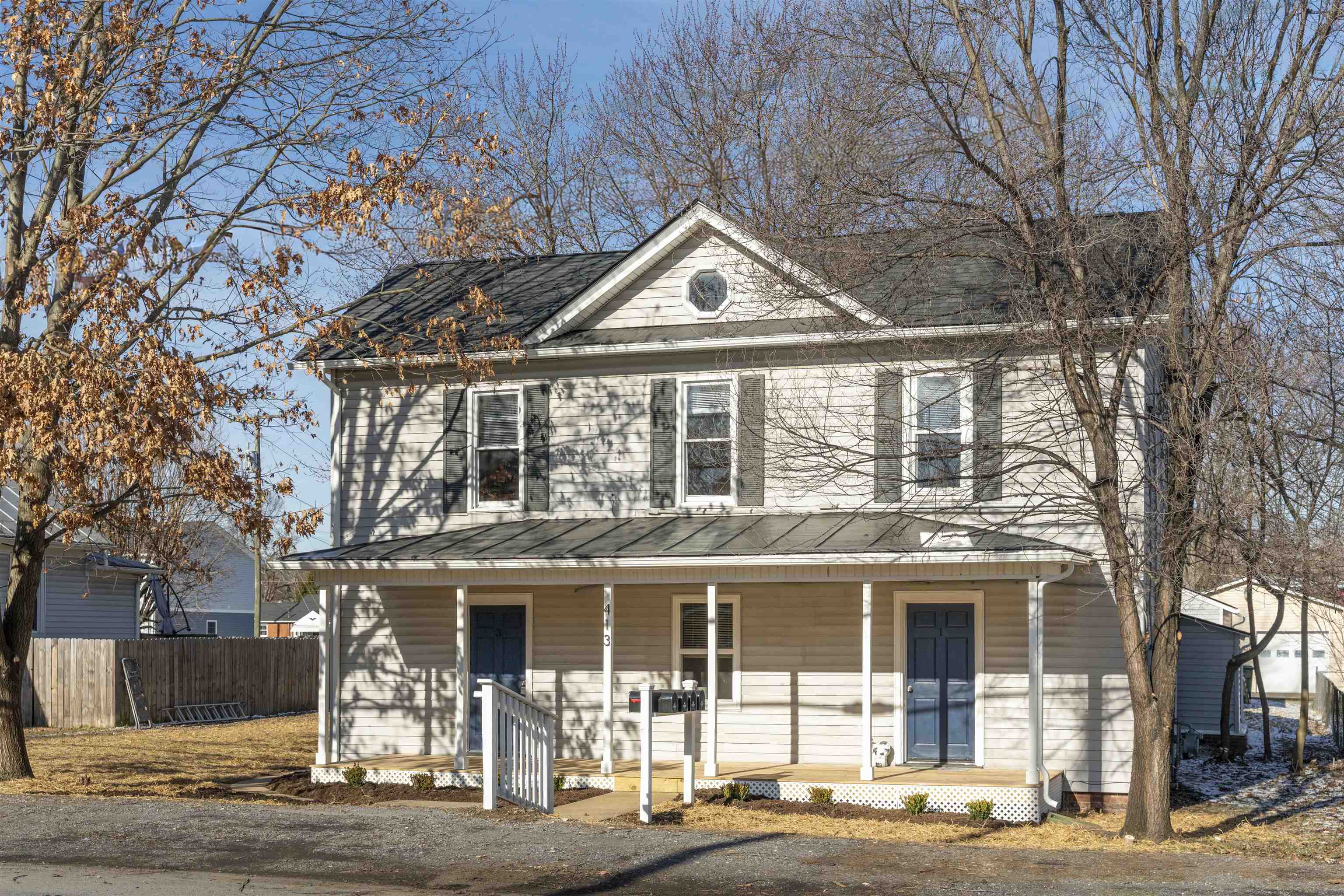 413 N CHARLOTTE AVE, WAYNESBORO, Virginia 22980, ,Residential,413 N CHARLOTTE AVE,674883 MLS # 674883